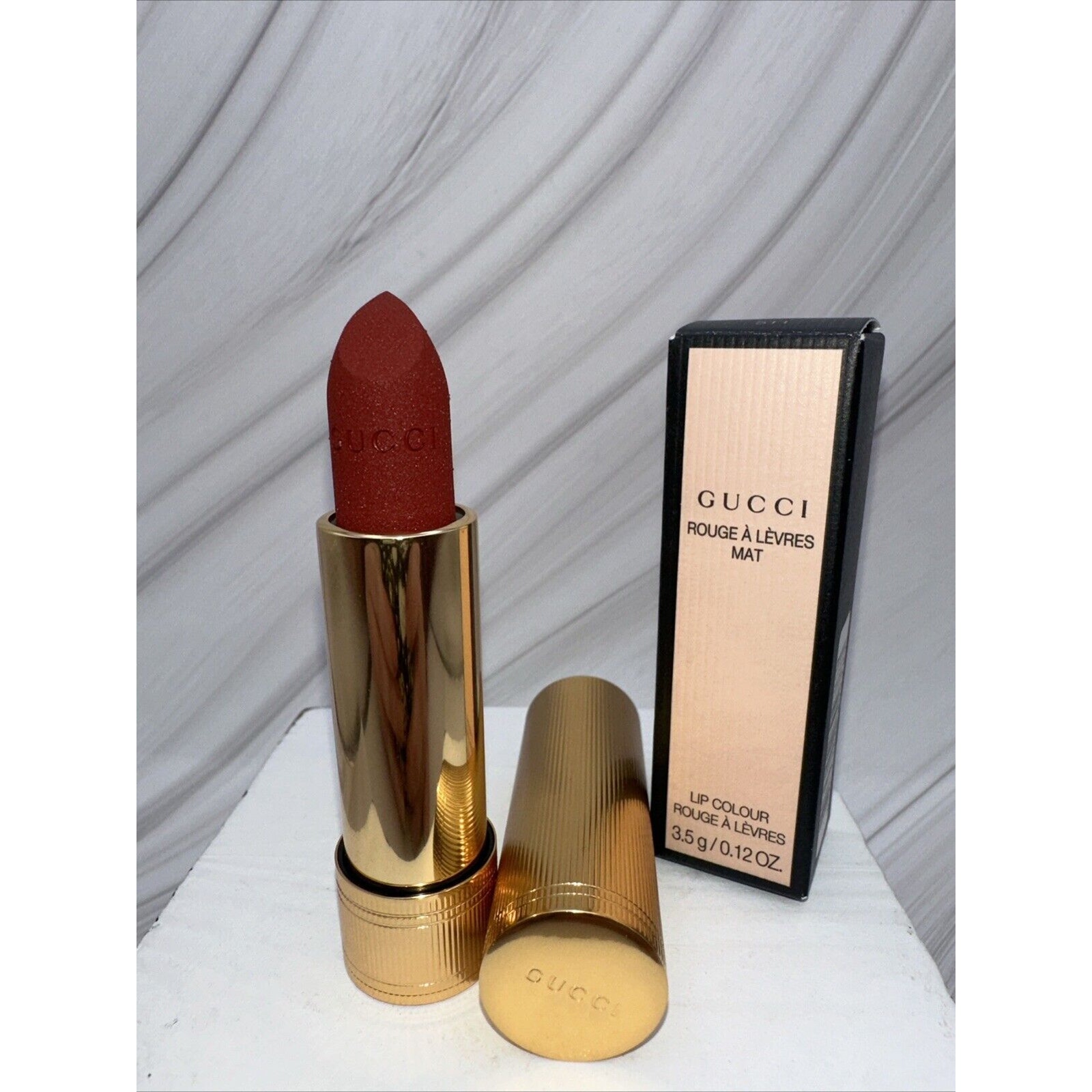 Gucci Rouge À Lèvres Mat Lip Colour ~ Madge Red 11 Lipstick - NIB Authentic