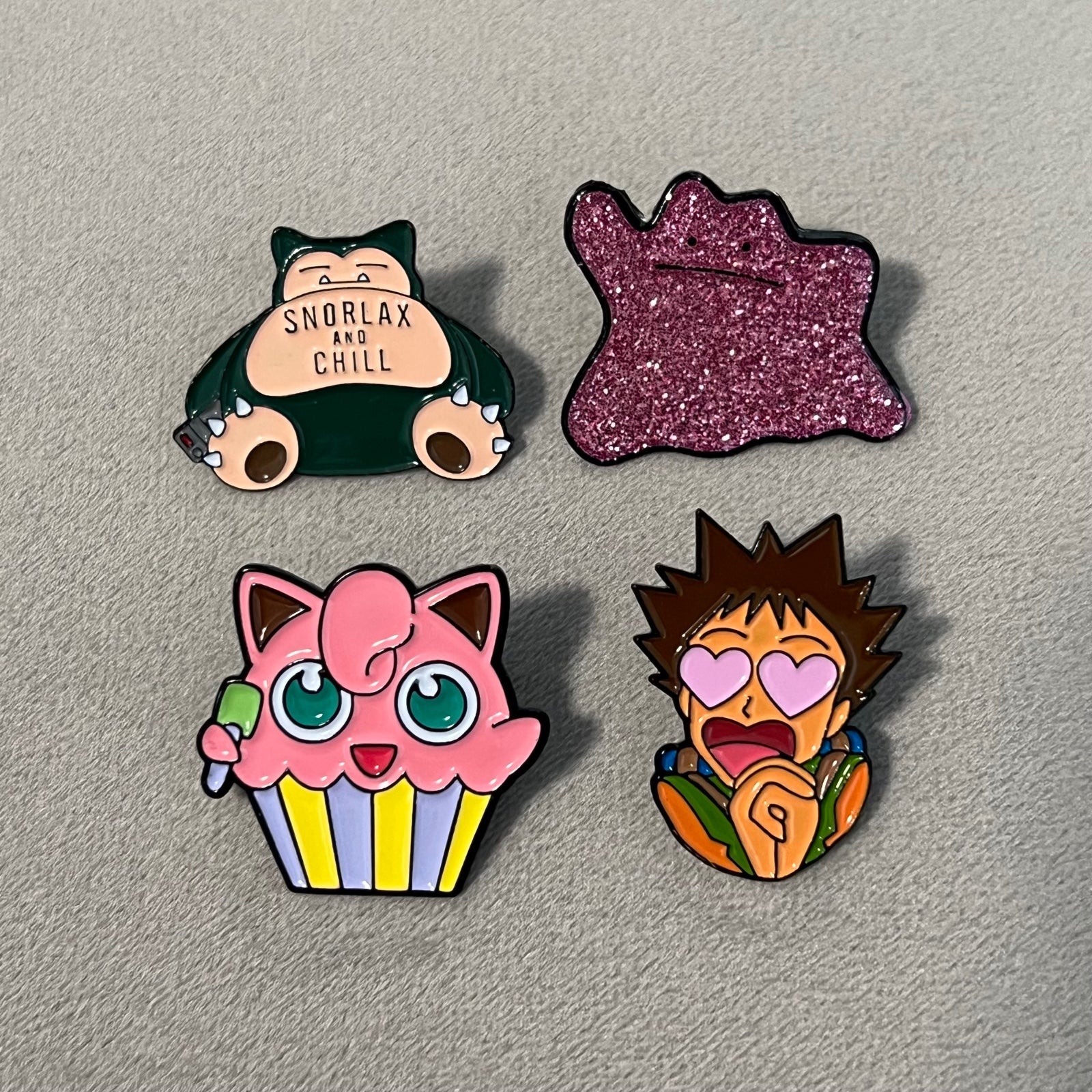 Pokémon pin set