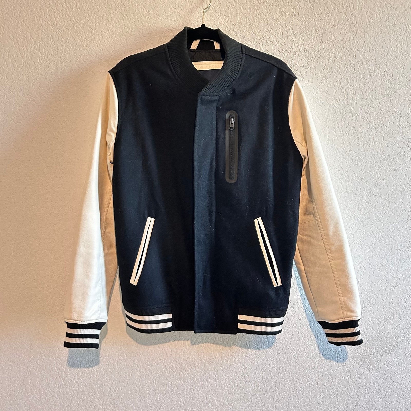 American Eagle Wool Varsity Bomber Jacket Small Black White Faux Leather AEO