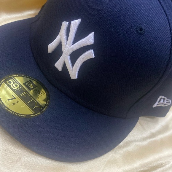 NWT NEW ERA MLB Cap size 7 5/8