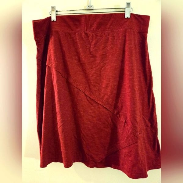 Toad&Co. Burgundy skirt