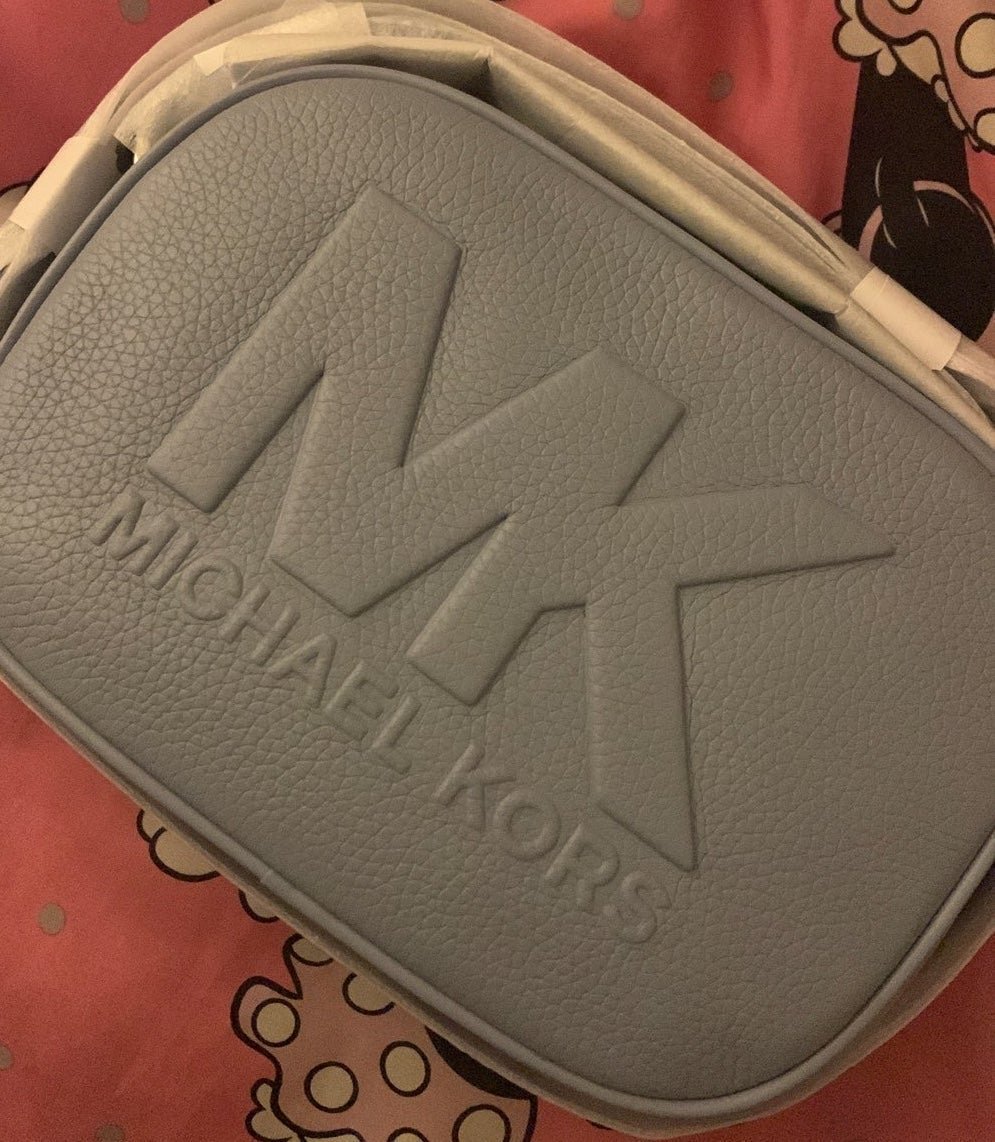 micheal kors purse!