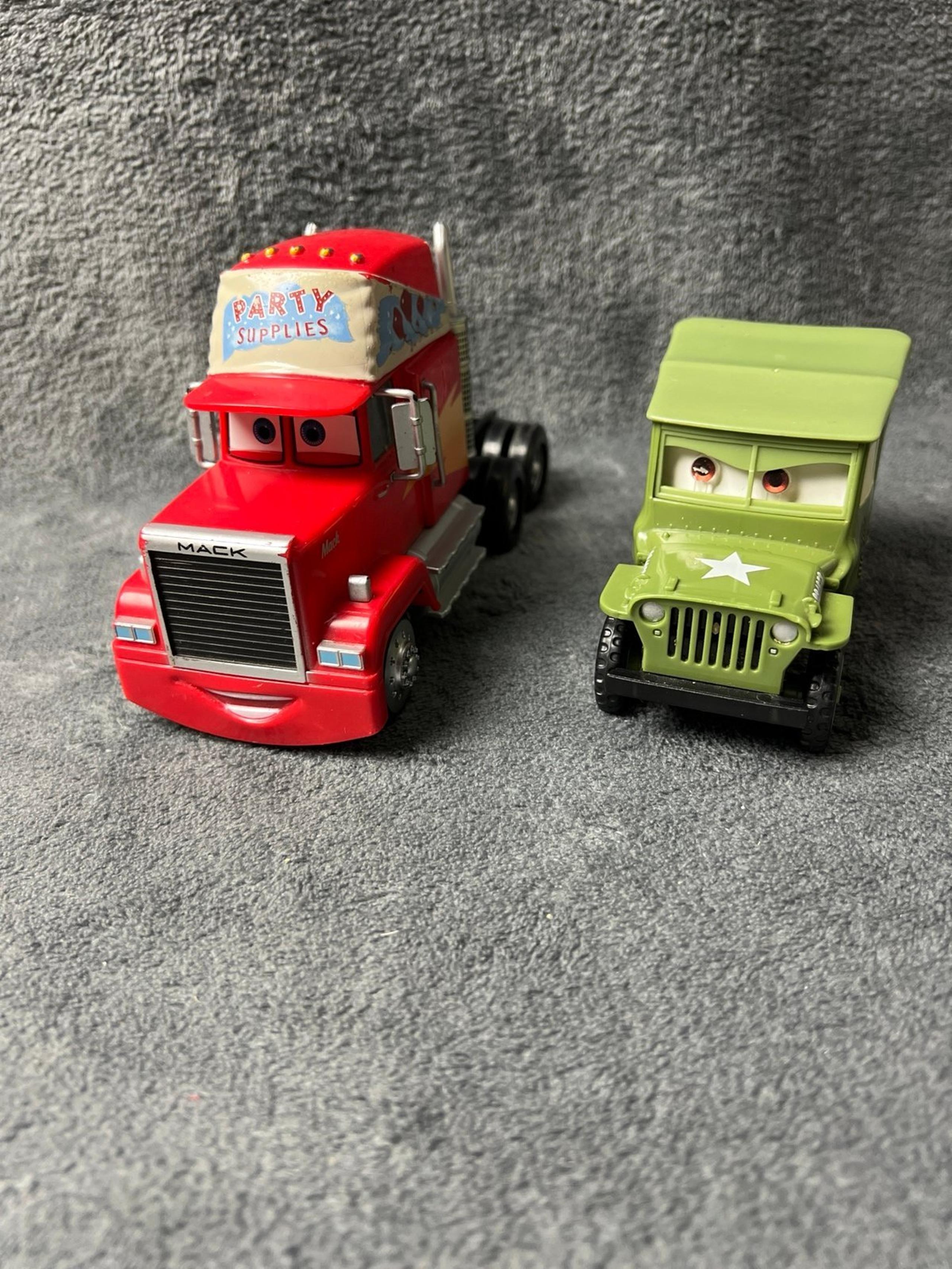 Disney Pixar  Cars  Diecast Sarge Vehicle-pullback & talks & Mack Party truck