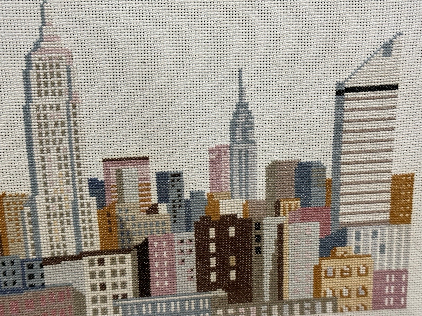 NYC SKYLINE FRAMED CROSS STITCH TWIN TOWERS EMPIRE STATE BUILDING