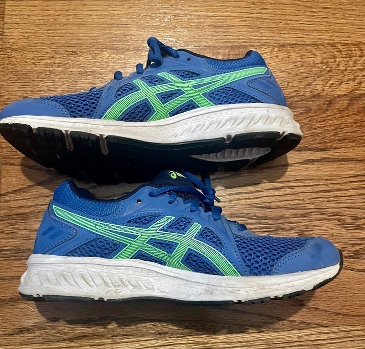 Boys asics cheap size 3