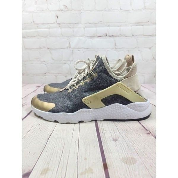 Nike Air Huarache Athletic Running Shoes Women's Size 8