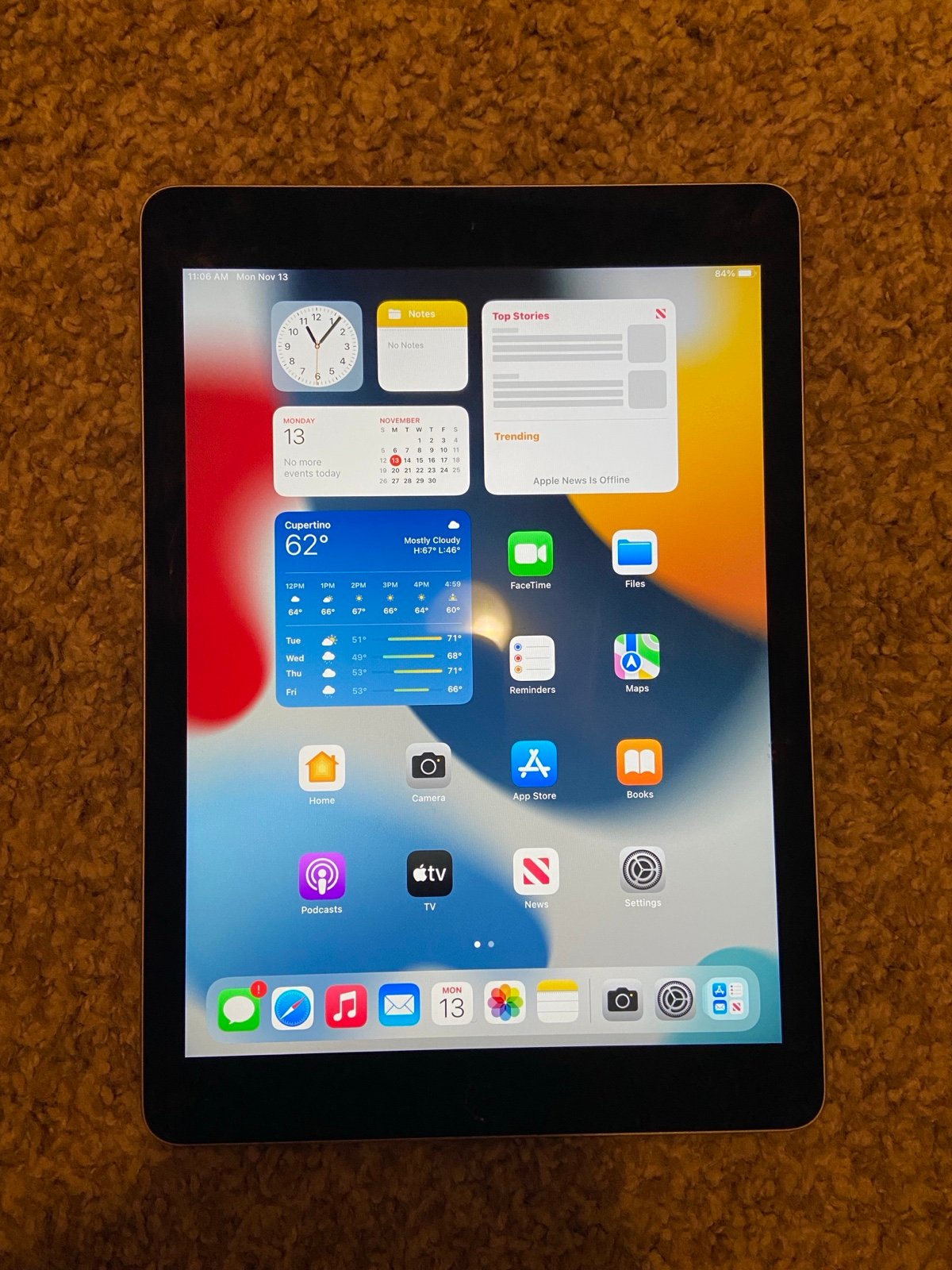 Apple iPad Air 2 - 16GB - Space Gray - WiFi - Fast Shipping