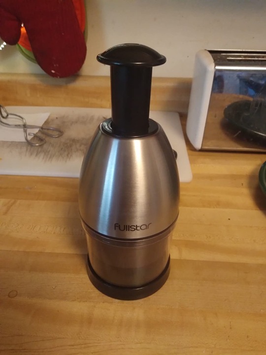 Fullstar Vegetable Chopper - Veggie Chopper - Onion Chopper with Container - Pro