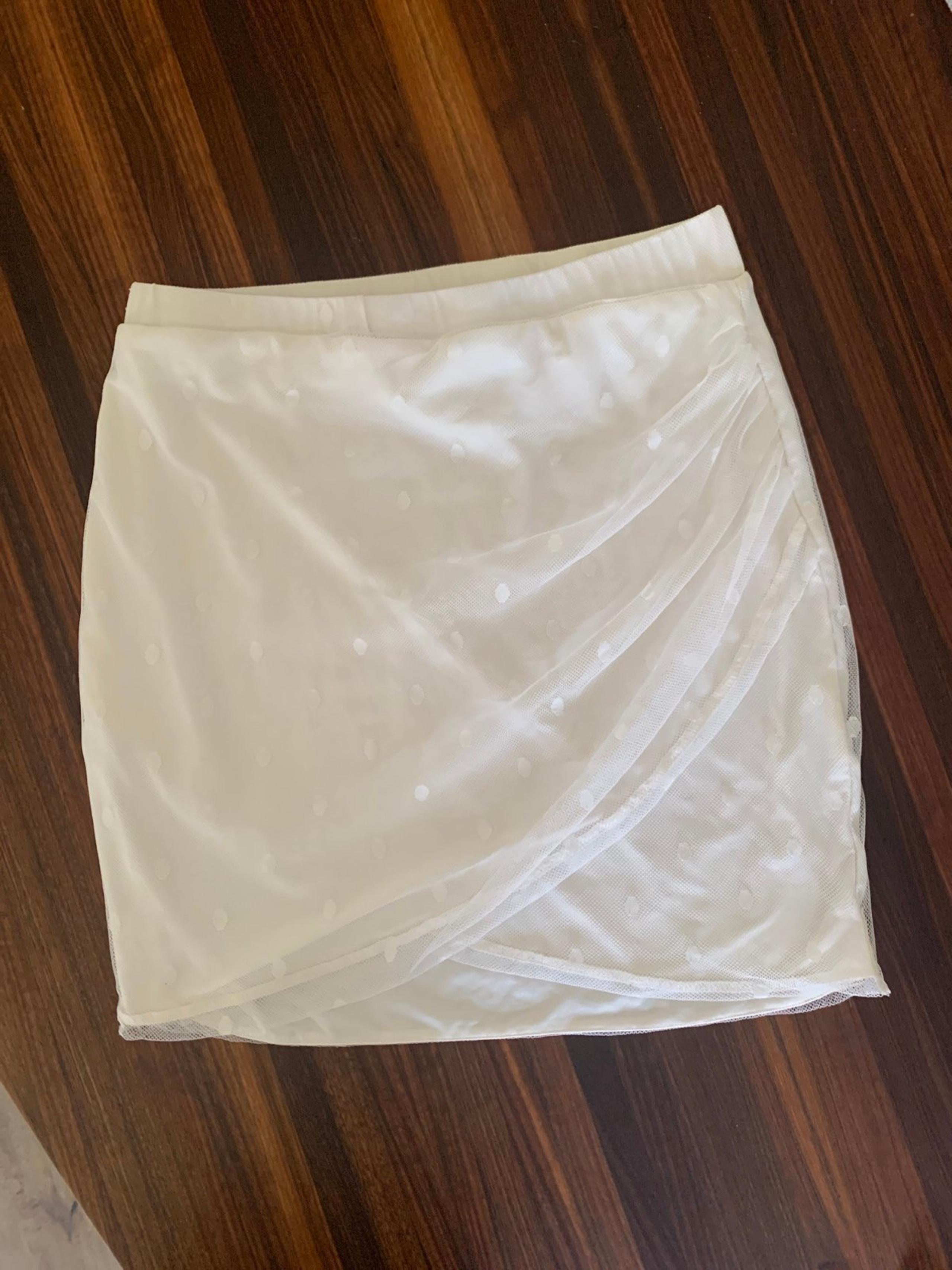 Lovers + Friends White Mini Skirt Size M