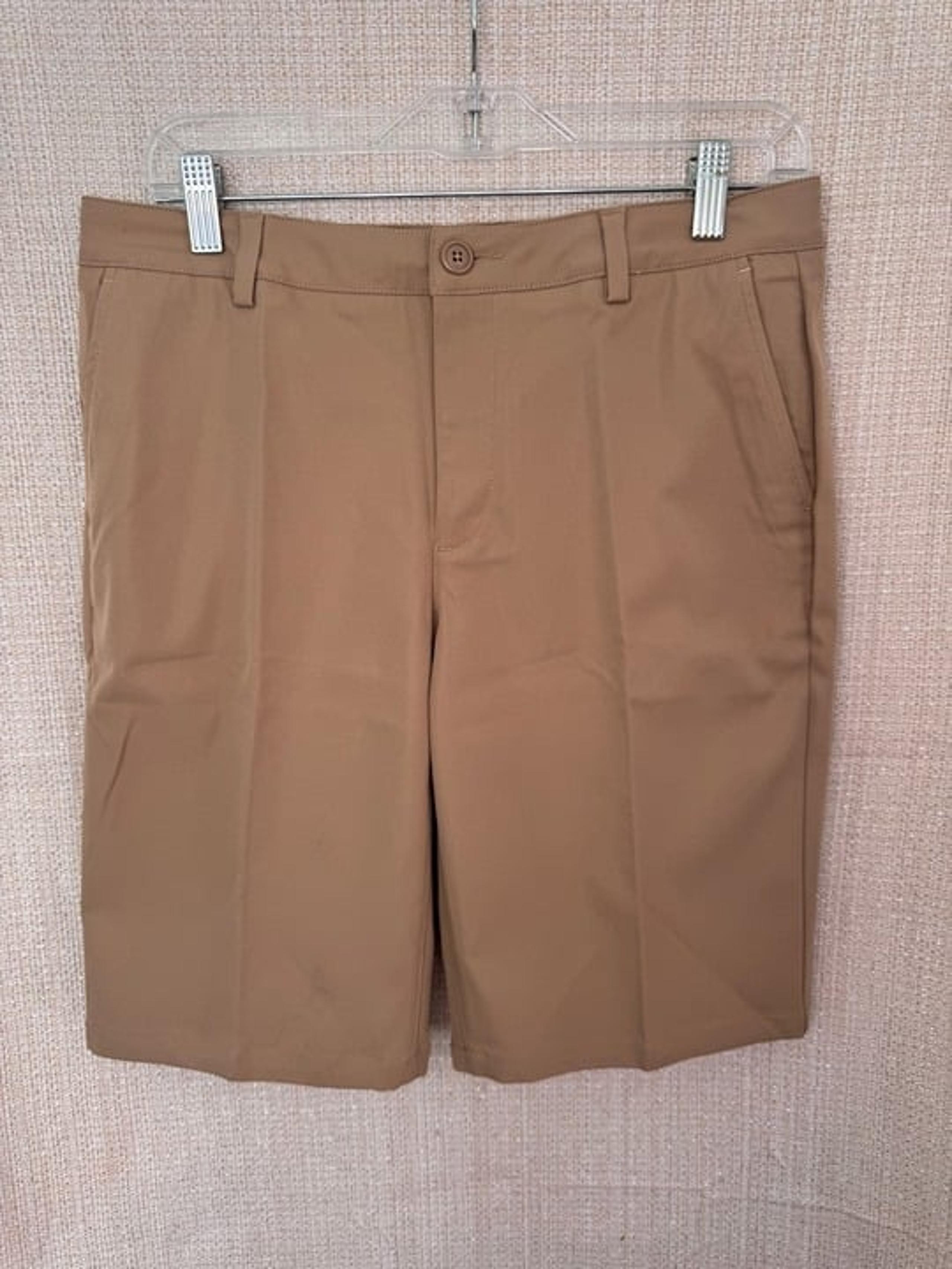 Lands End NWOT Women's Khaki Active Chino Shorts Size 6