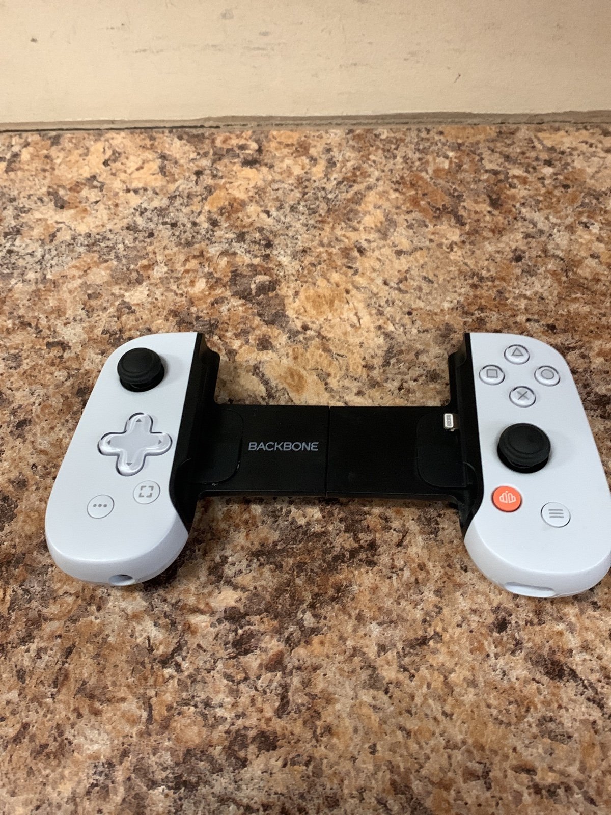backbone gaming device apple PlayStation