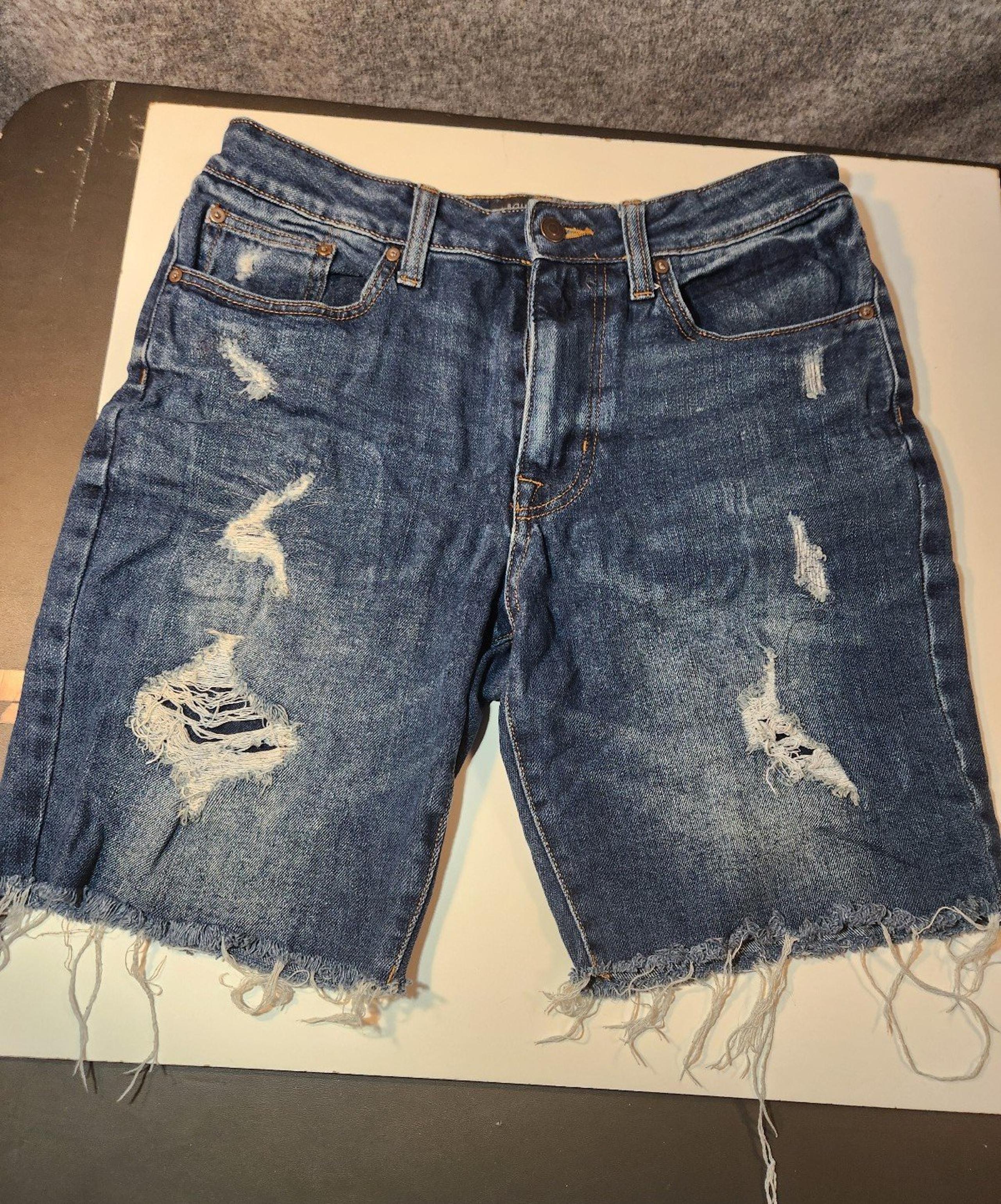 Men's No Boundaries Distressed Denim Shorts Size 32