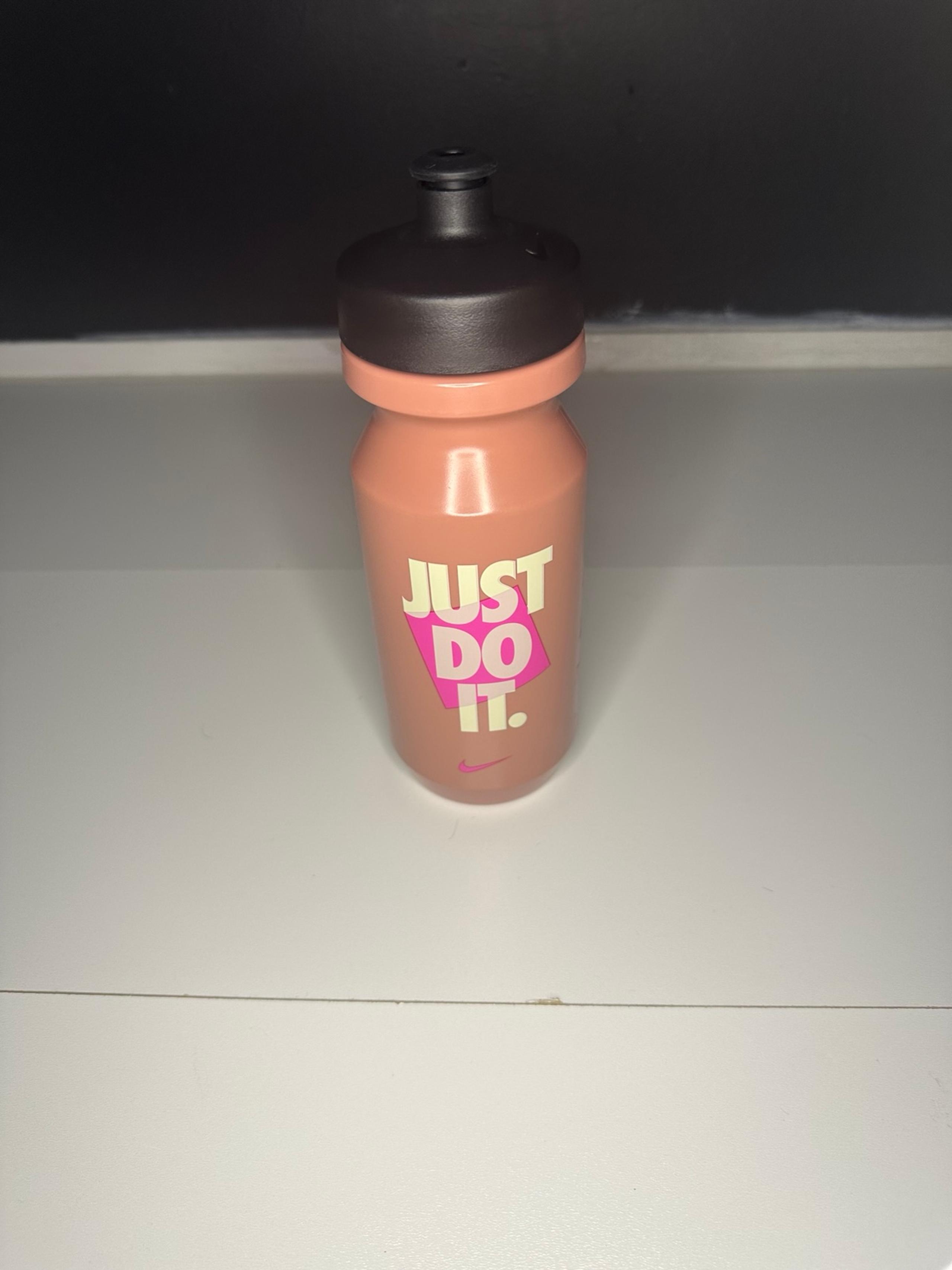Kids Water Bottle - Nike
