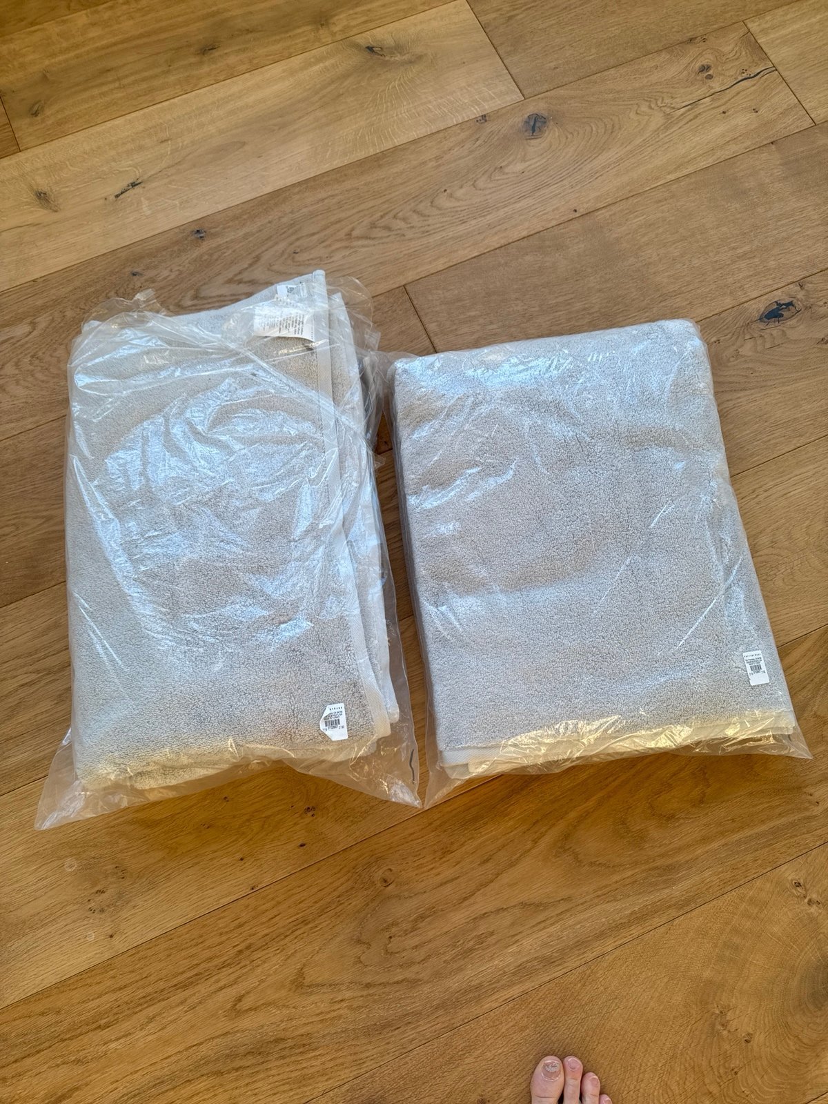 Pottery barn organic dream bath towel / sheet set of 2 FREE SHIPPING