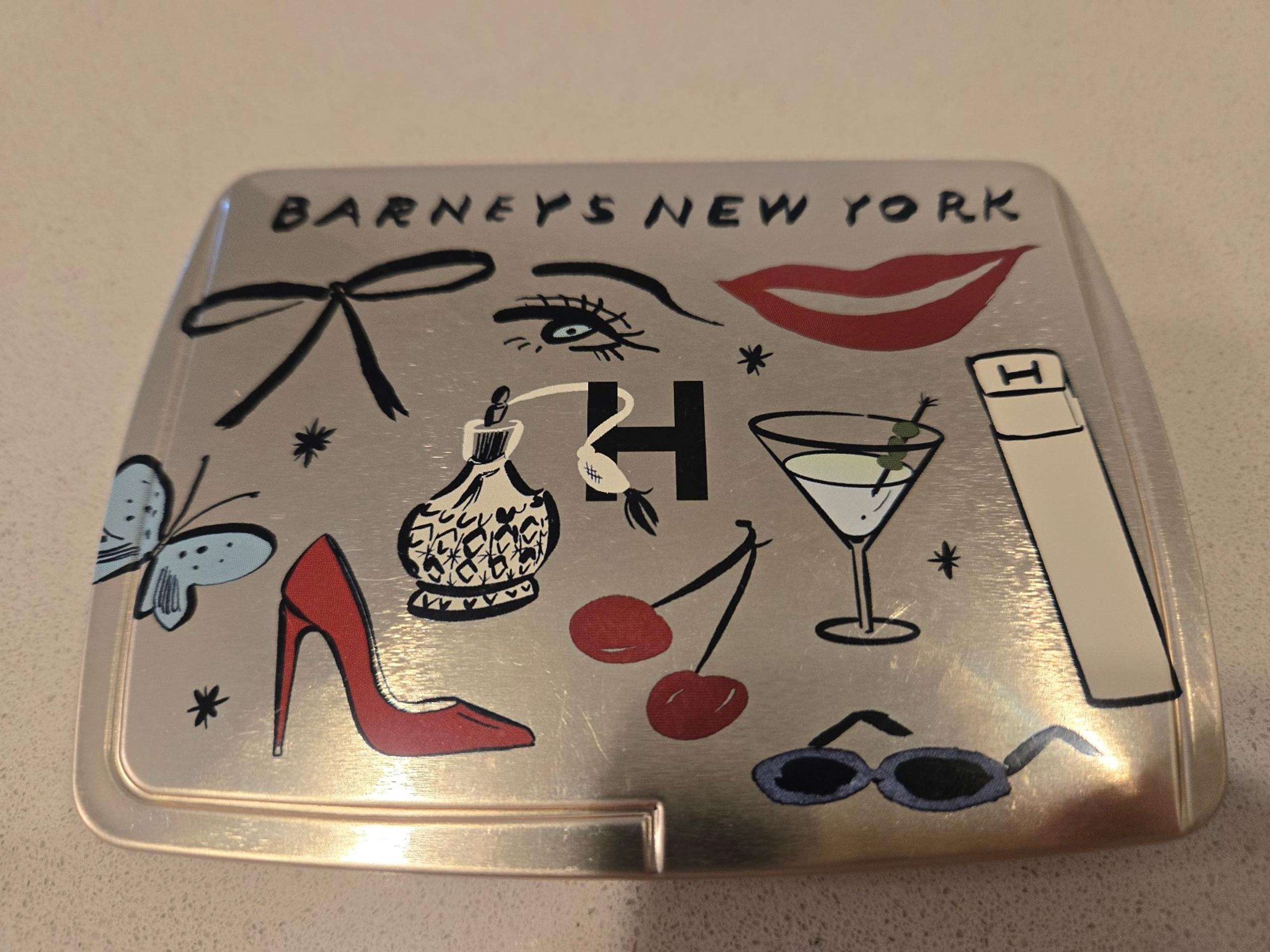 Hourglass x Barney's Ambient Lighting Palette