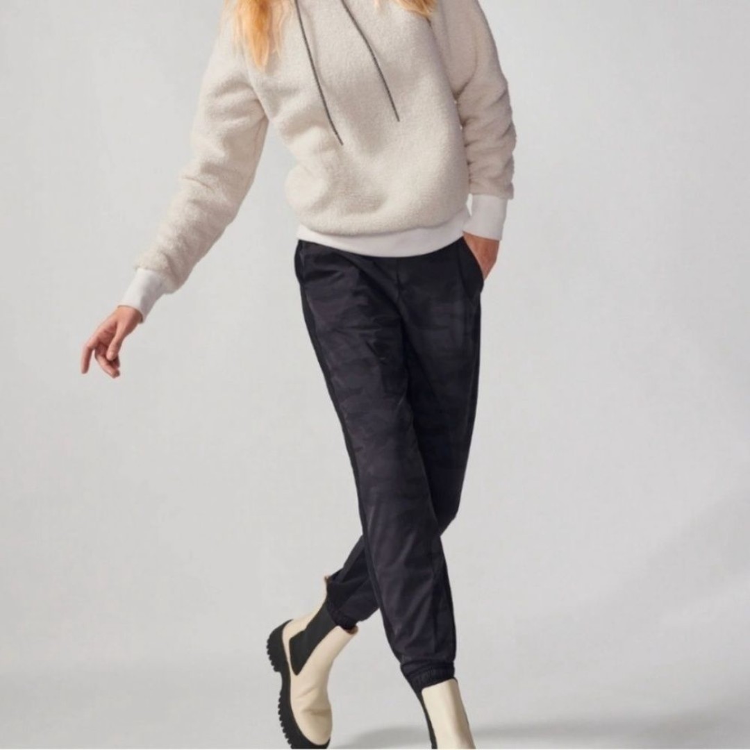 Athleta Brooklyn Textured Lined Jogger