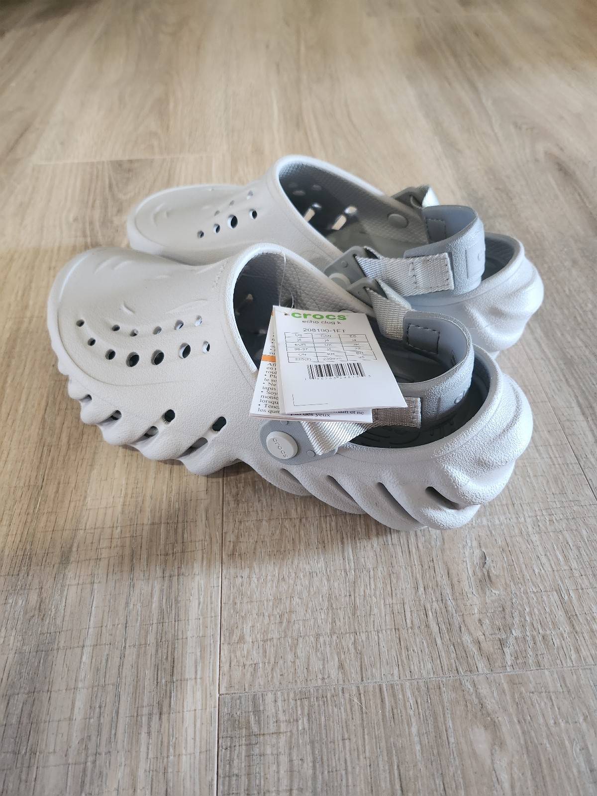 Echo crocs