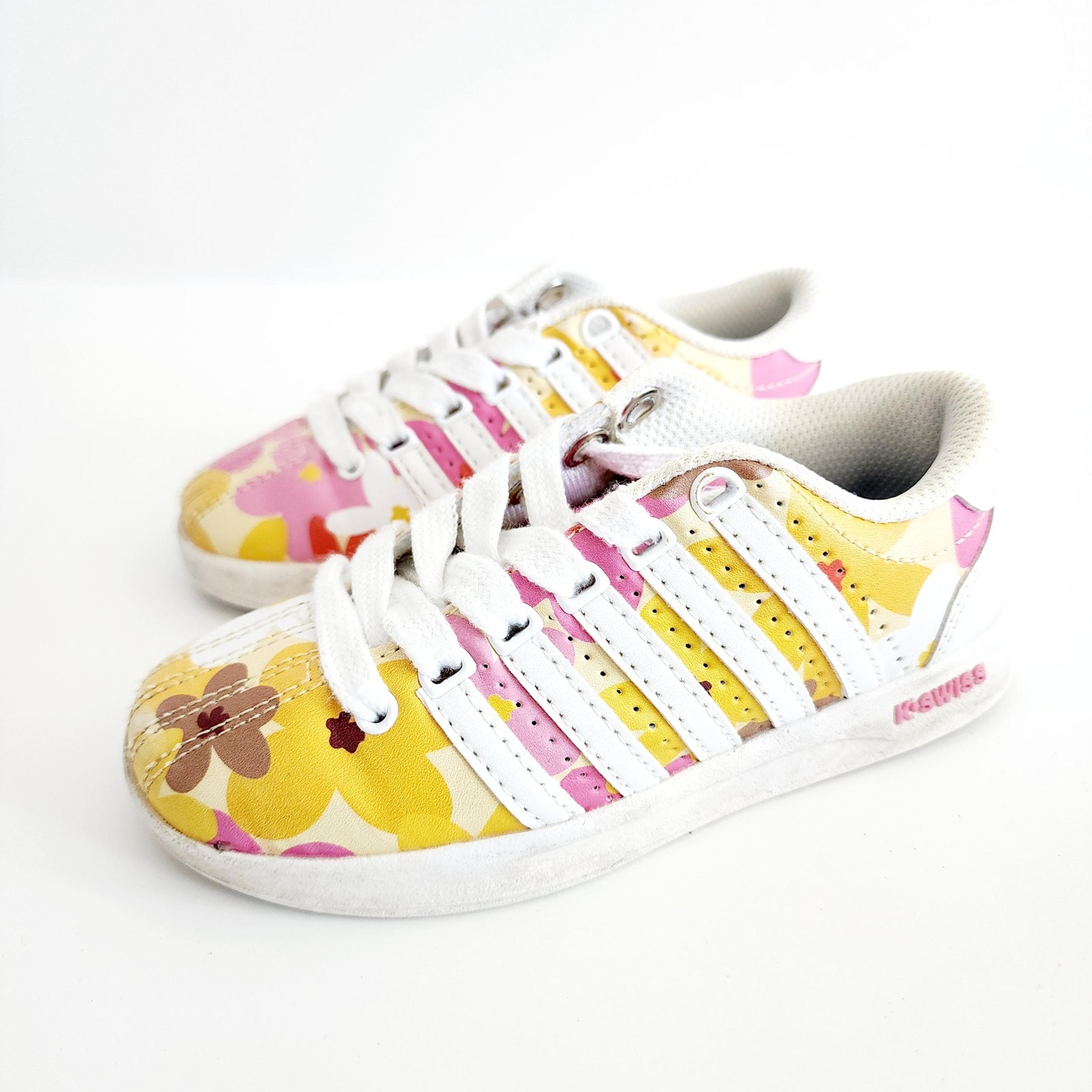 K-Swiss Pink & Yellow Floral Print Lace-Up Sneakers Kid's Size 11 (Toddler)