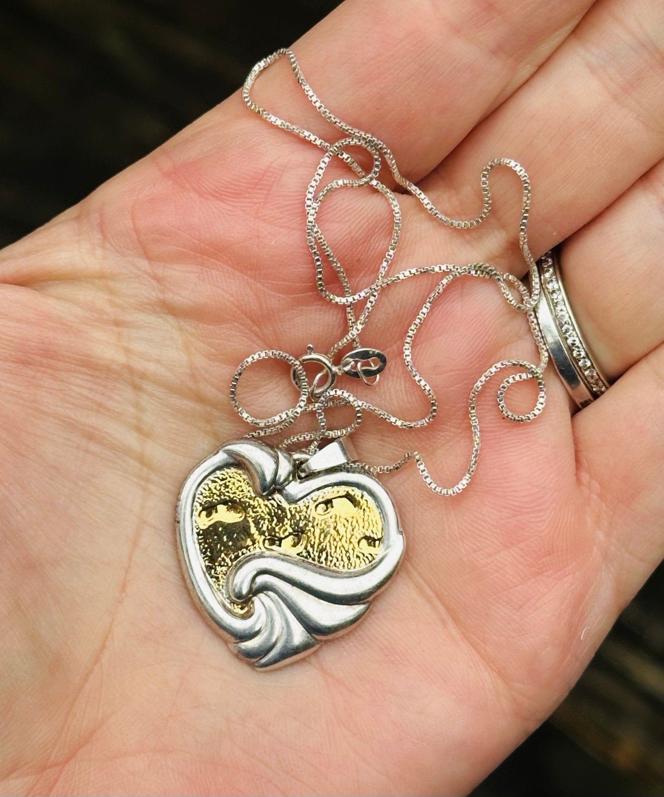 Gorham Sterling silver “footprints in the sand heart pendant and necklace