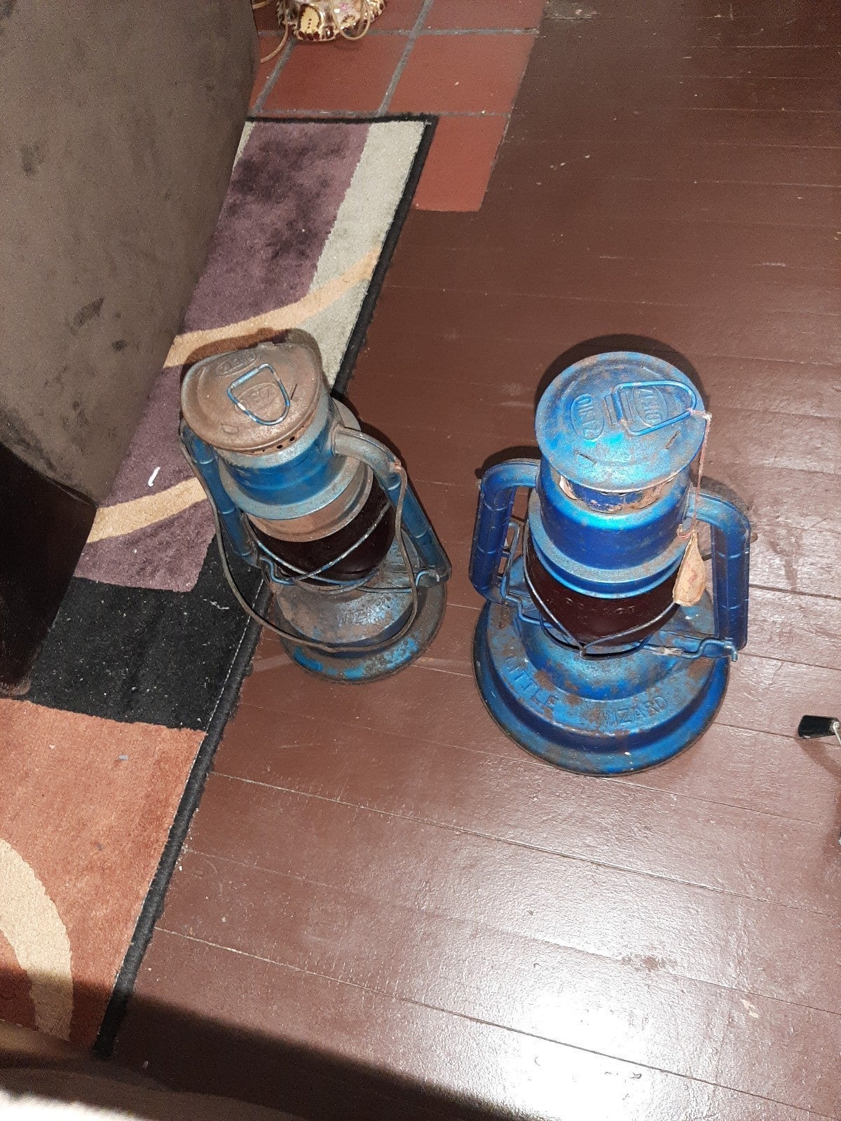 2 little wizard vintage lanterns and 6 reels lot