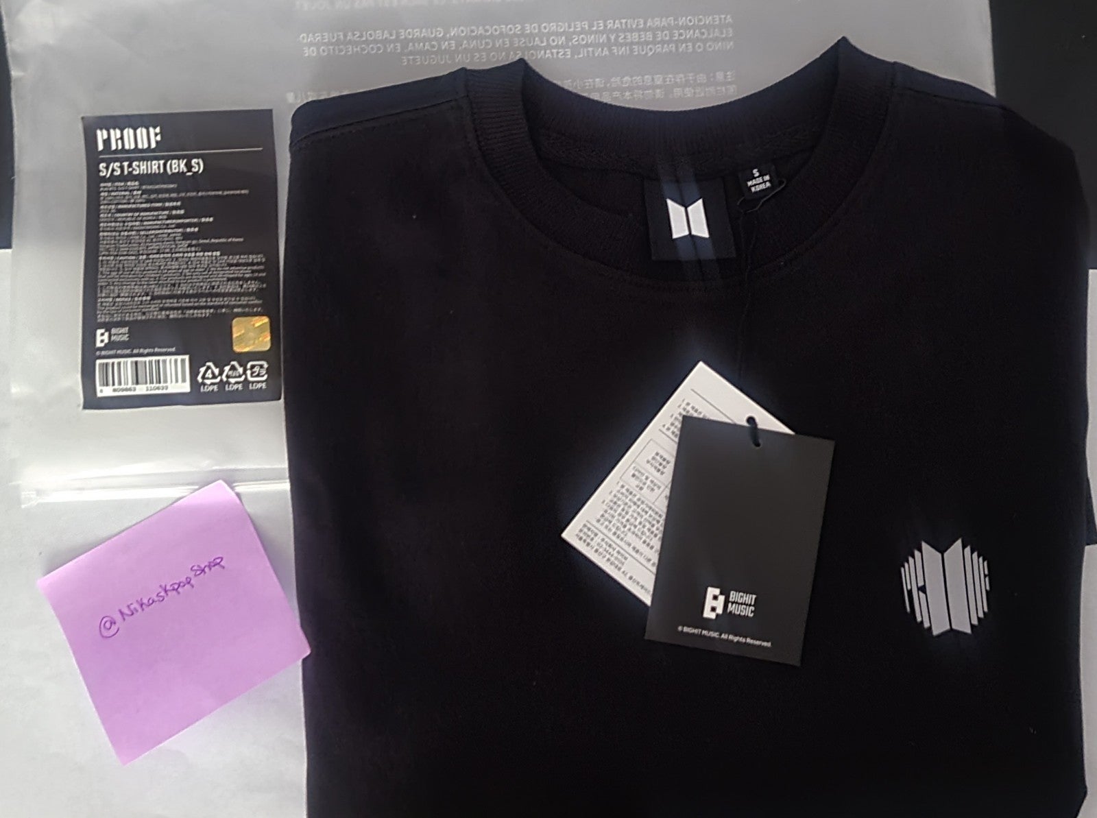 Official: Run BTS T-Shirt (XL)