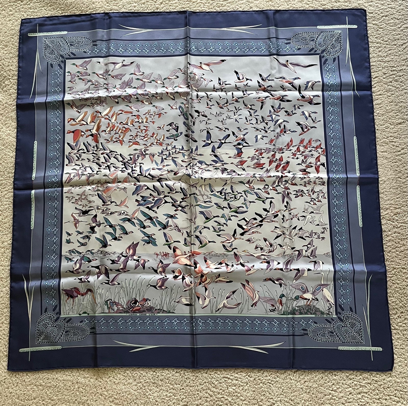 Authentic 100% silk Carré Hermès