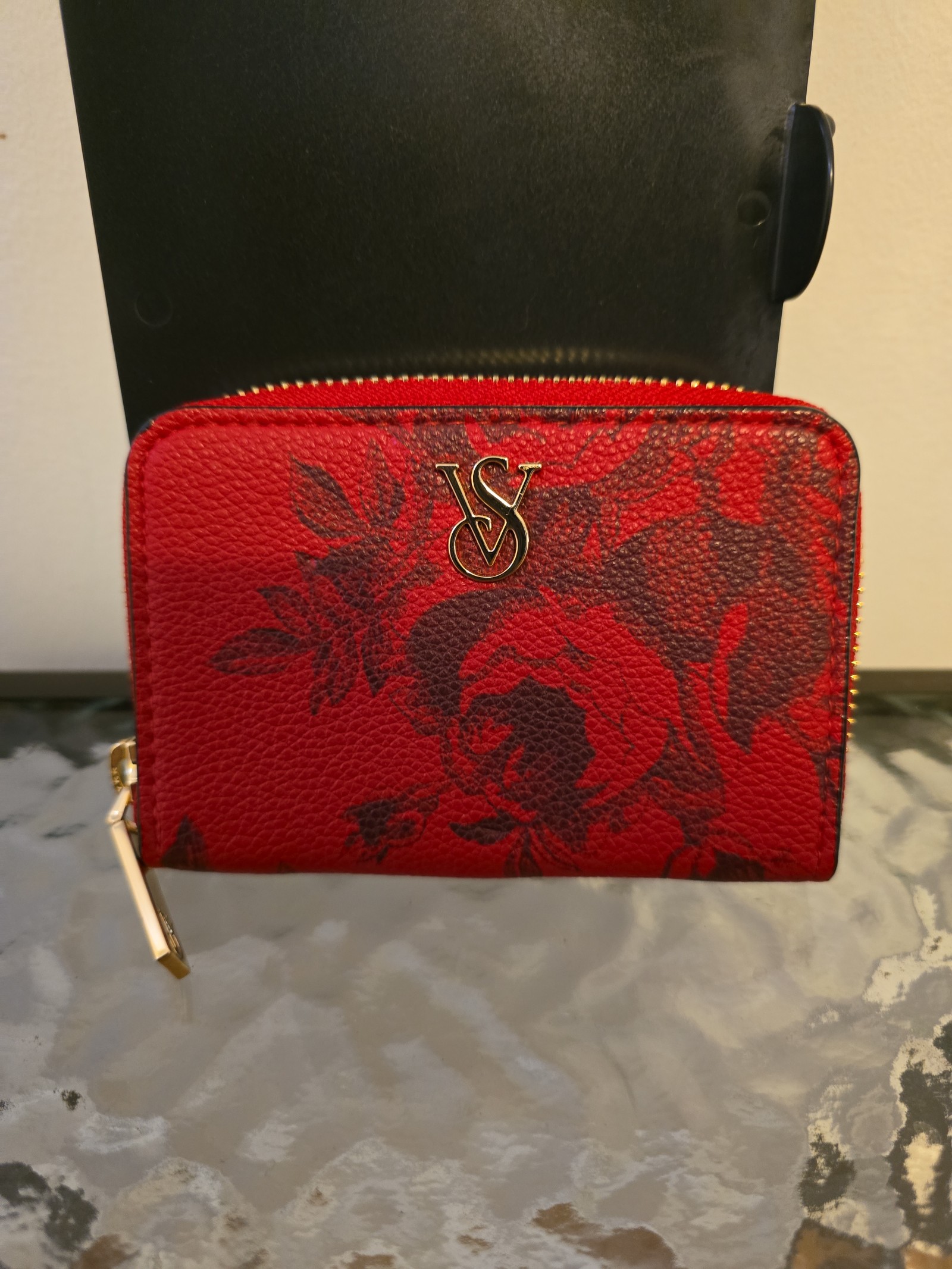 Victoria’s Secret The Victoria Small Wallet Red Rose