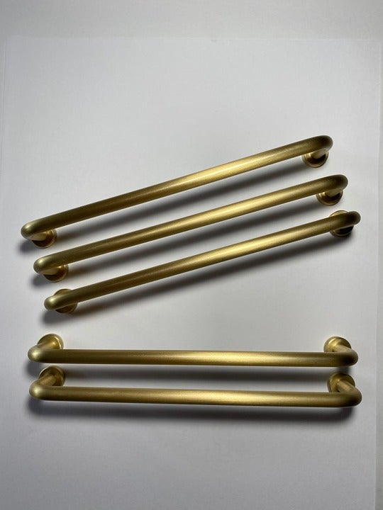 WORHE Brass Door/Drawer Pulls (5 Boxes)