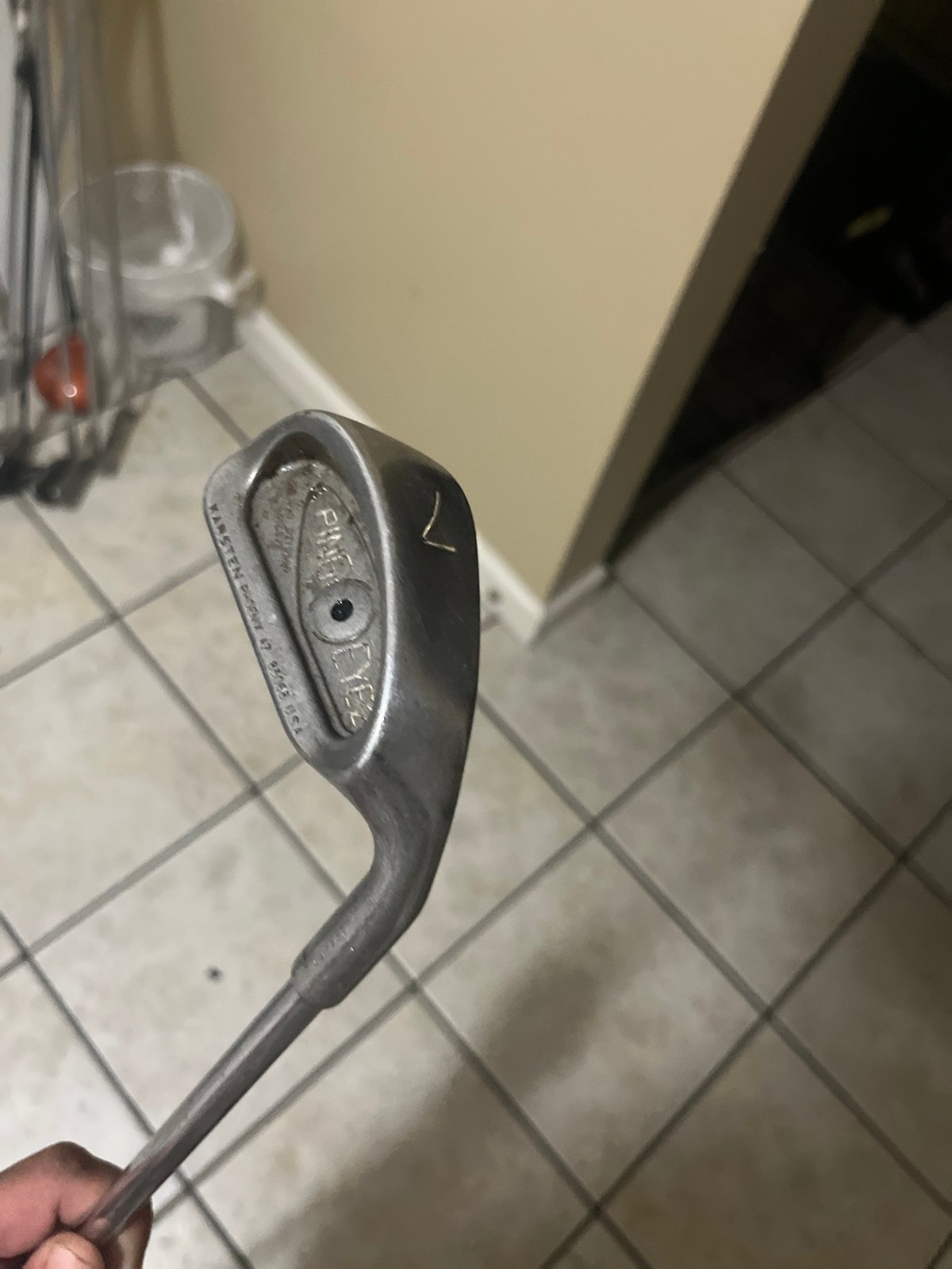 Men’s golf equipment