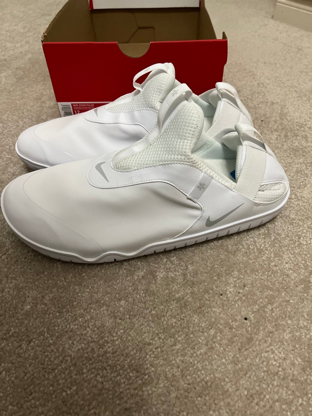 Nike Zoom Pulse Nurse Shoes White/Pure Platinum Mens Sz 12