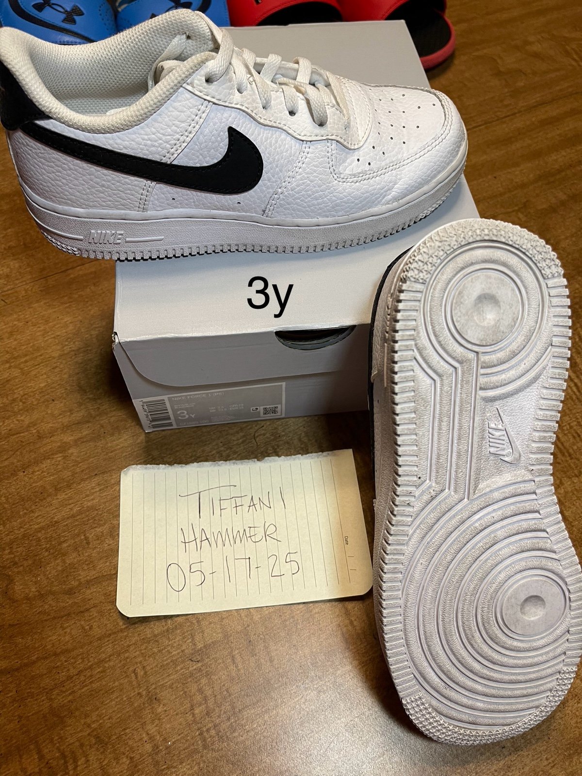 Air Force 1s 3y