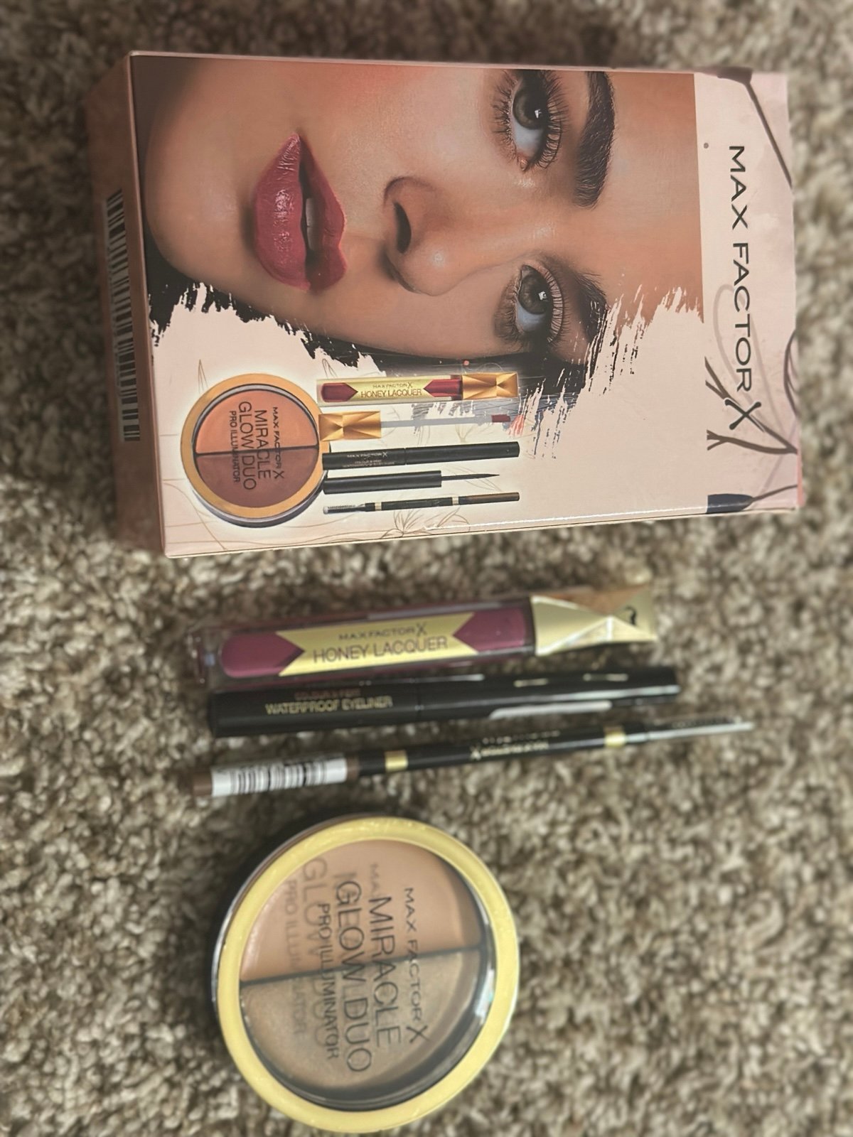 Makeup bundle