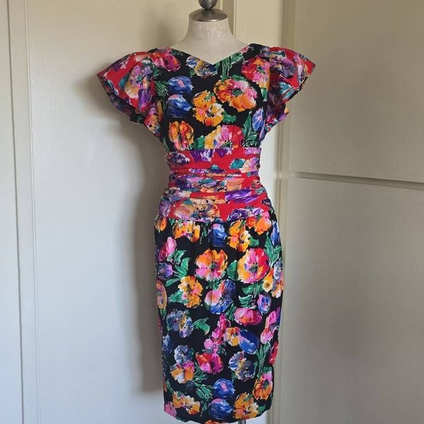 Vtg.1980s Floral Ruched Bodice Dress, Blk/Red Reverse Floral Prt. Ruffle Slv, S