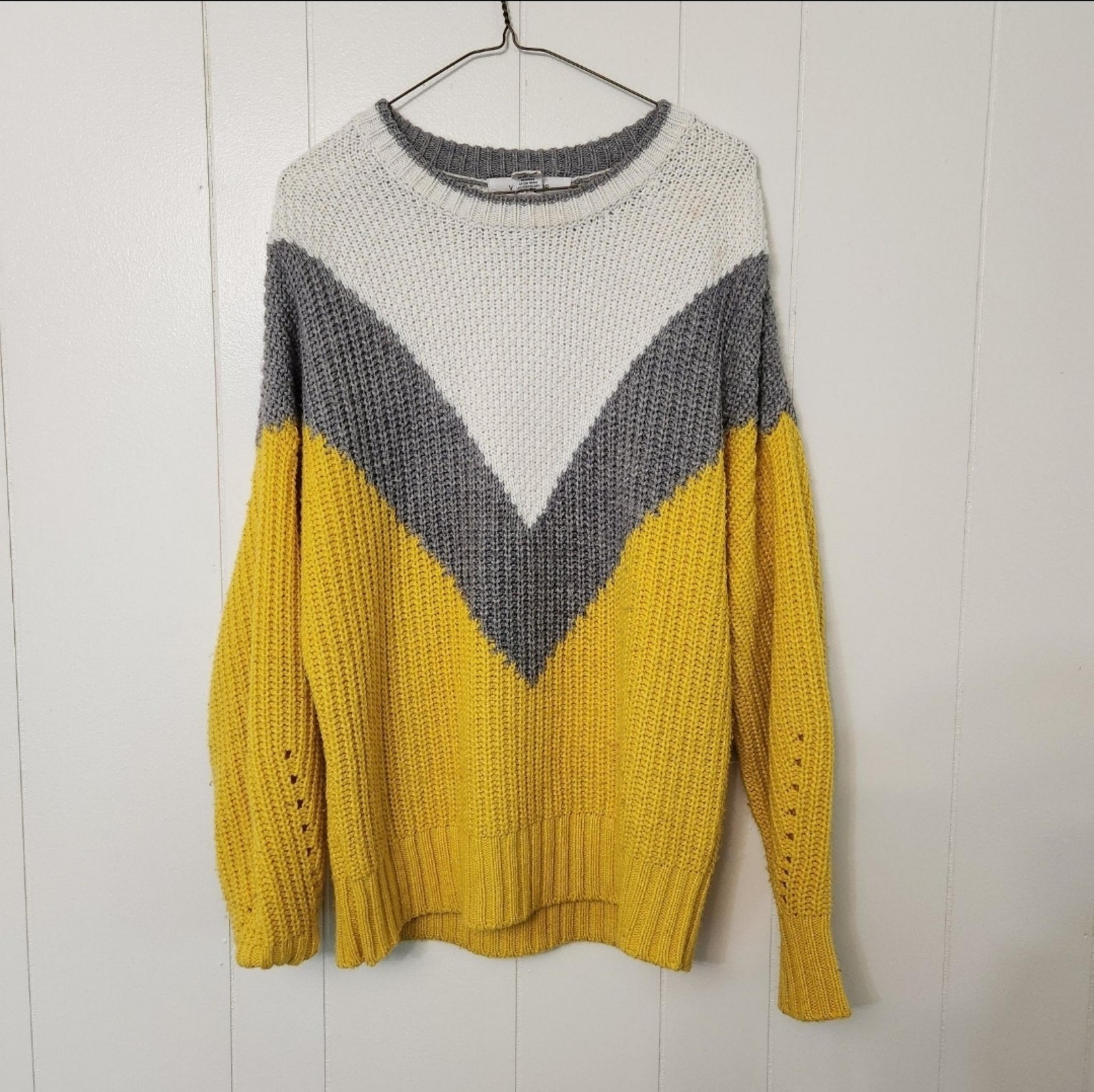 WORKSHOP Republic Clothing Women's Chevron Sweater Size Medium Yellow White Grey