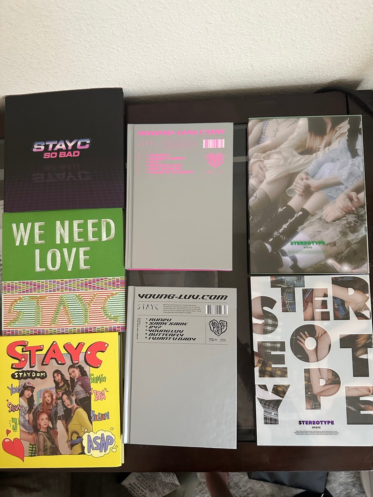 I’ve and Stayc albums and photocards ON HOLD