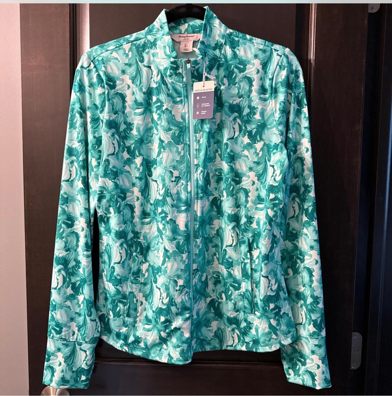 NWT ~ Women’s Tommy Bahama Golf/Athletic Jacket ~ Size Large