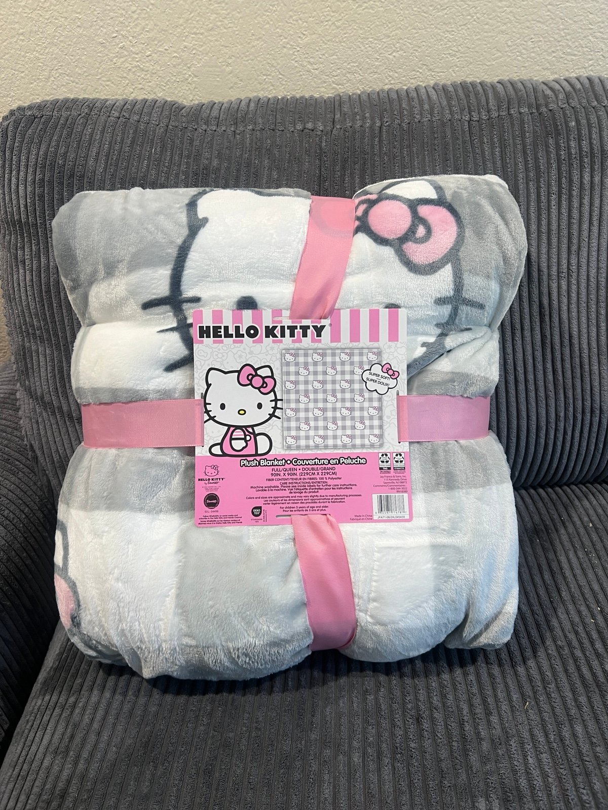 Hello Kitty Gingham Blanket