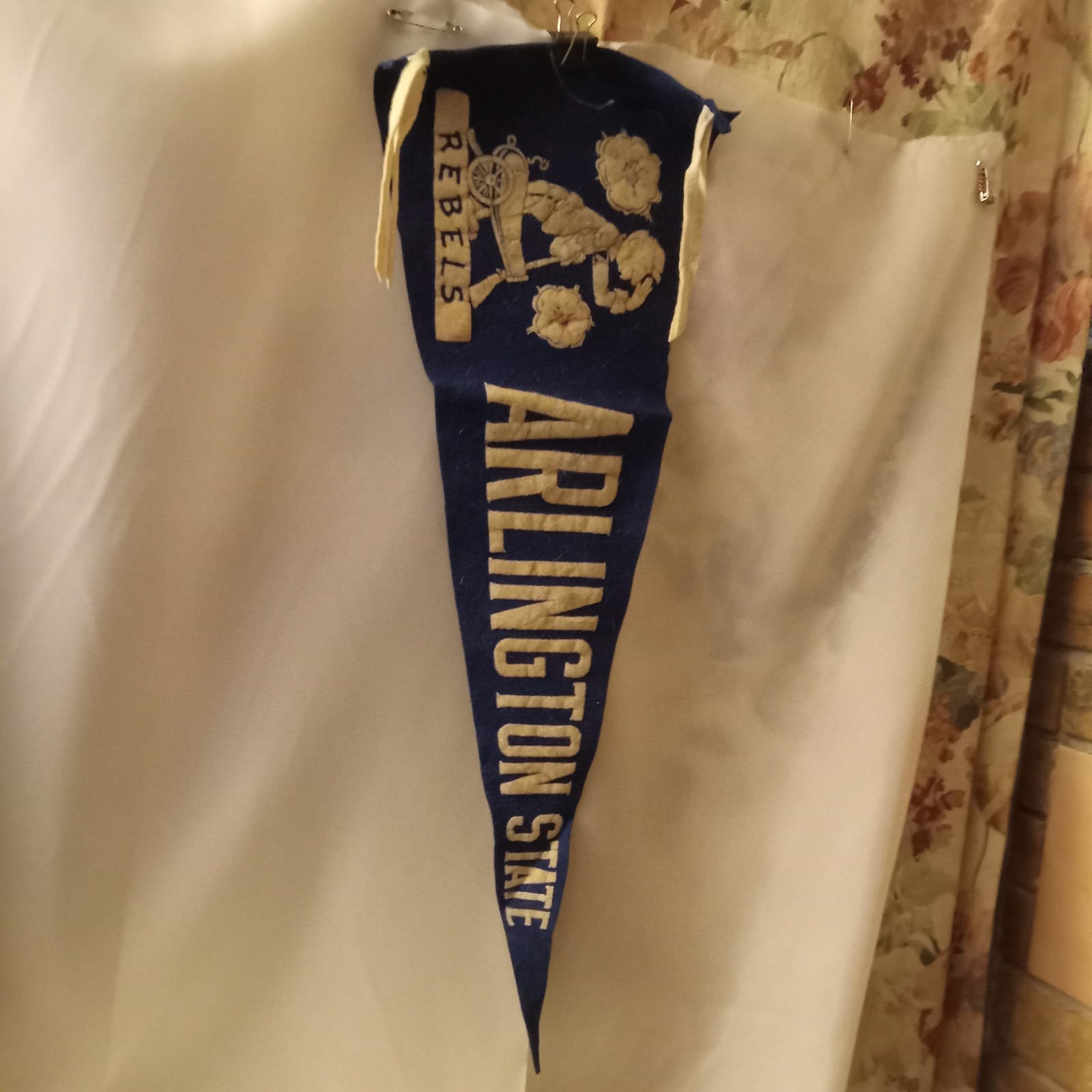 Arlington State Rebels 1950s Penant Football Flag