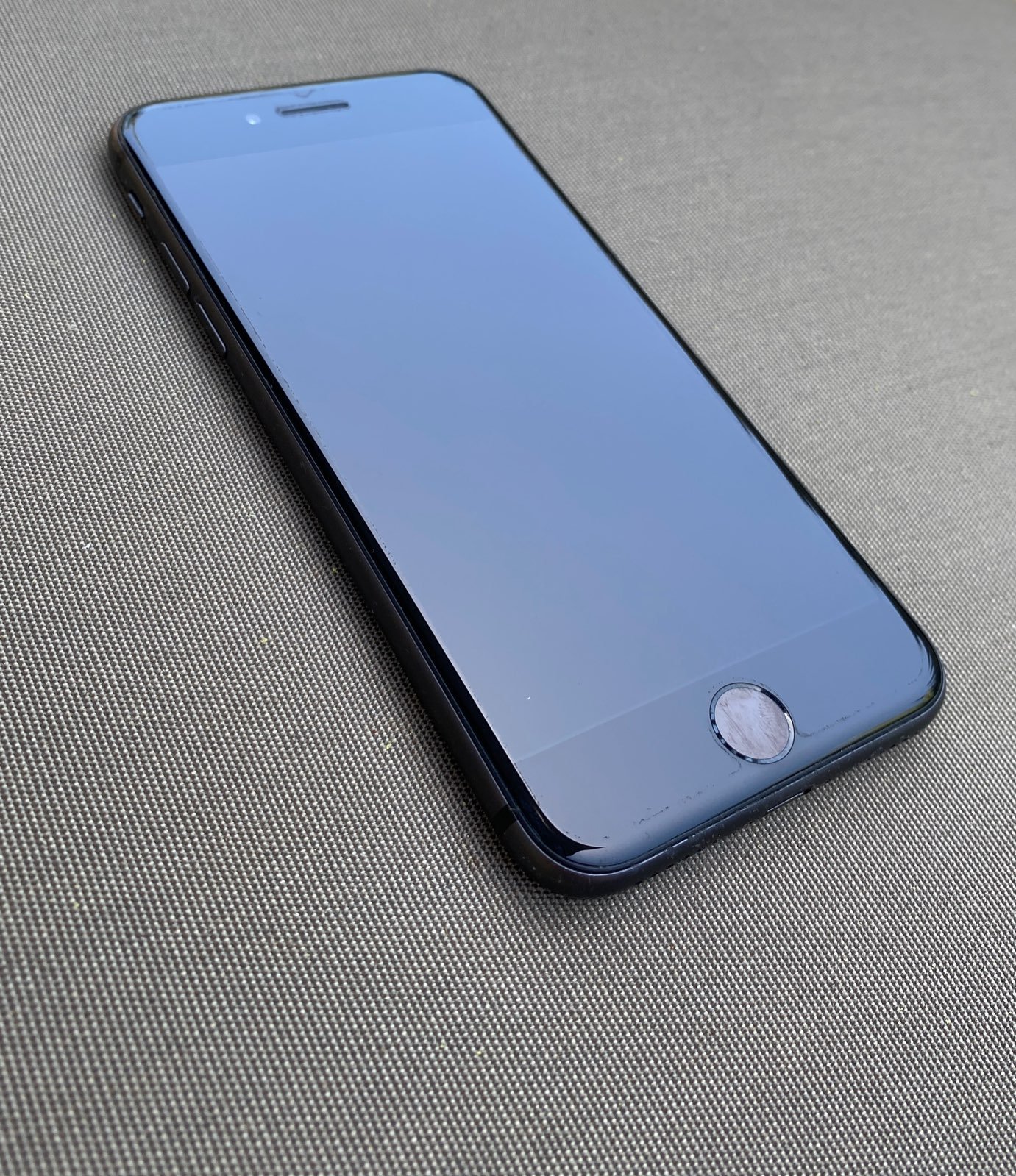 iPhone 8
