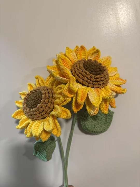 Giant crochet double-layer-petal sunflower