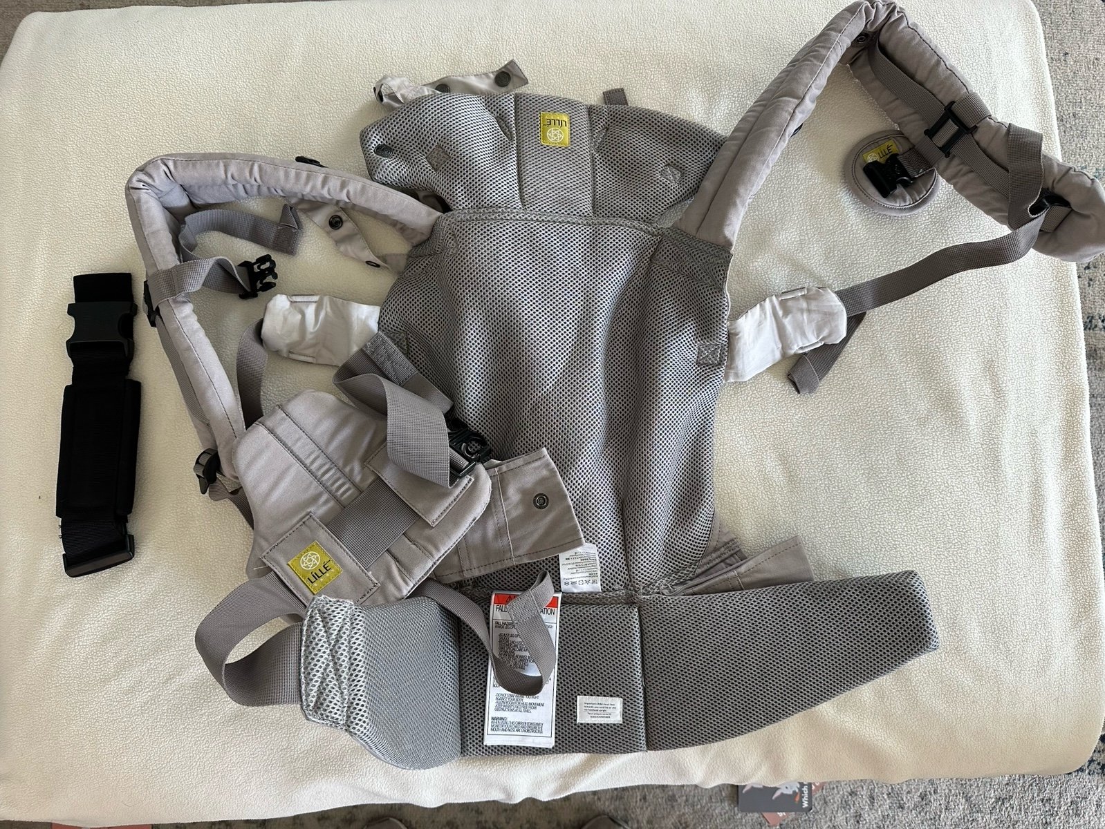 Lille baby Complete All Seasons Baby carrier (with box and extras!)