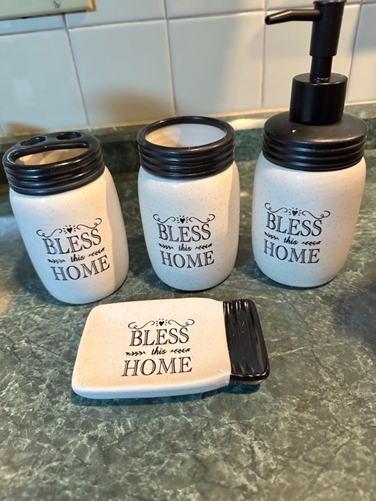 Morden Farmhouse Bathroom accesories Set Marson jar with Home Sweet Home