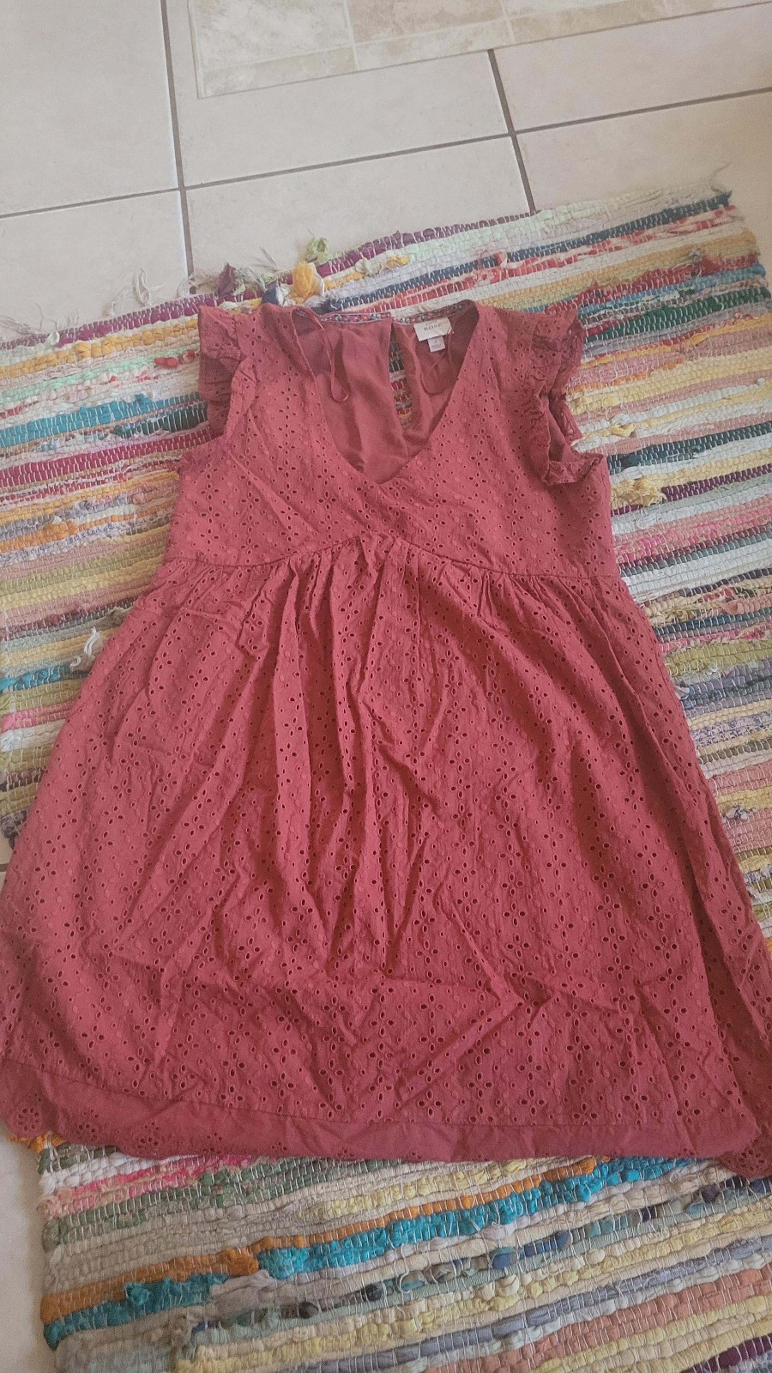 Knox rose Women's size small baby doll dress Eyelet Pattern rust orange Flutter