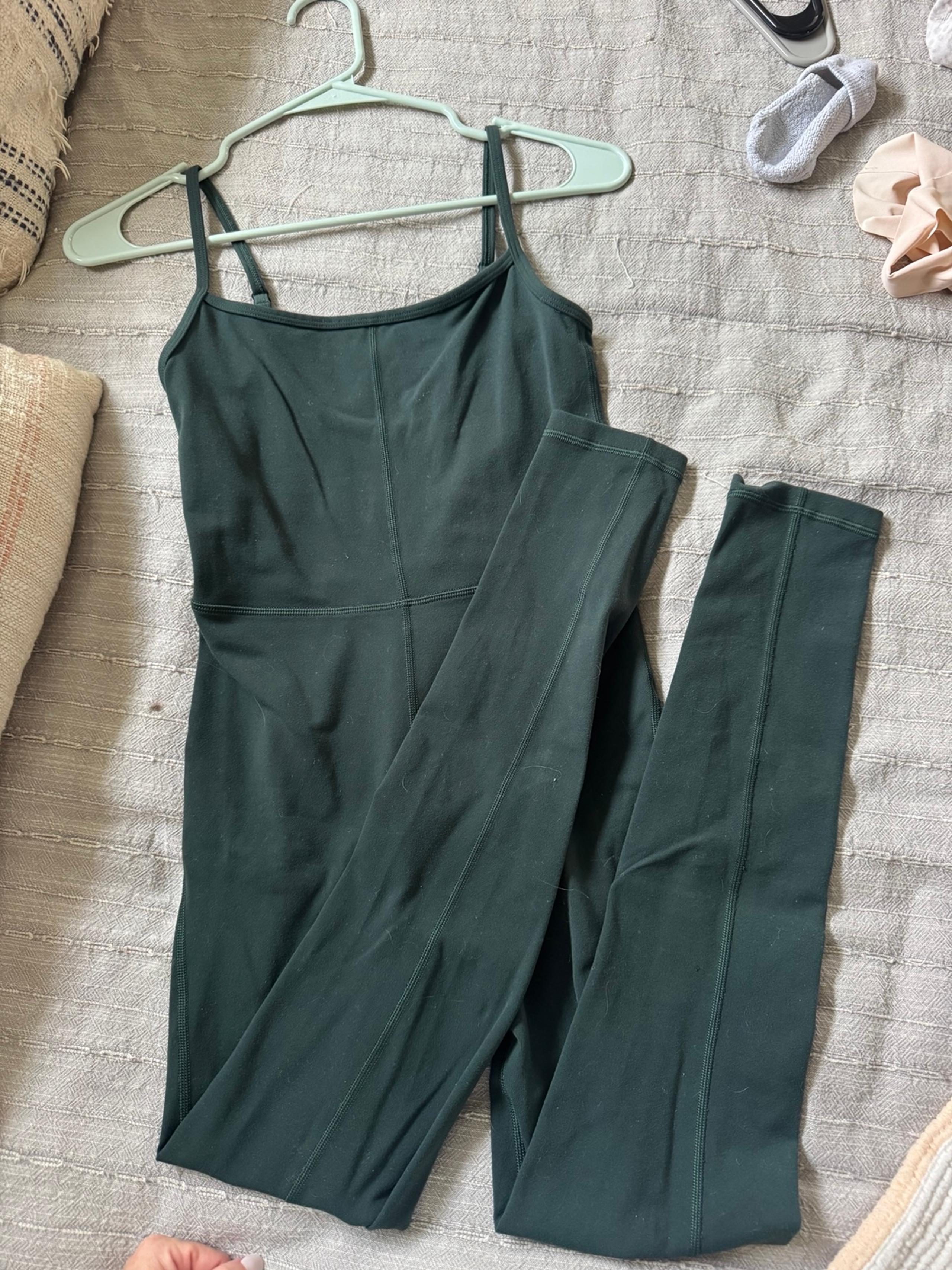 Aritzia dark green jumpsuit size extra small