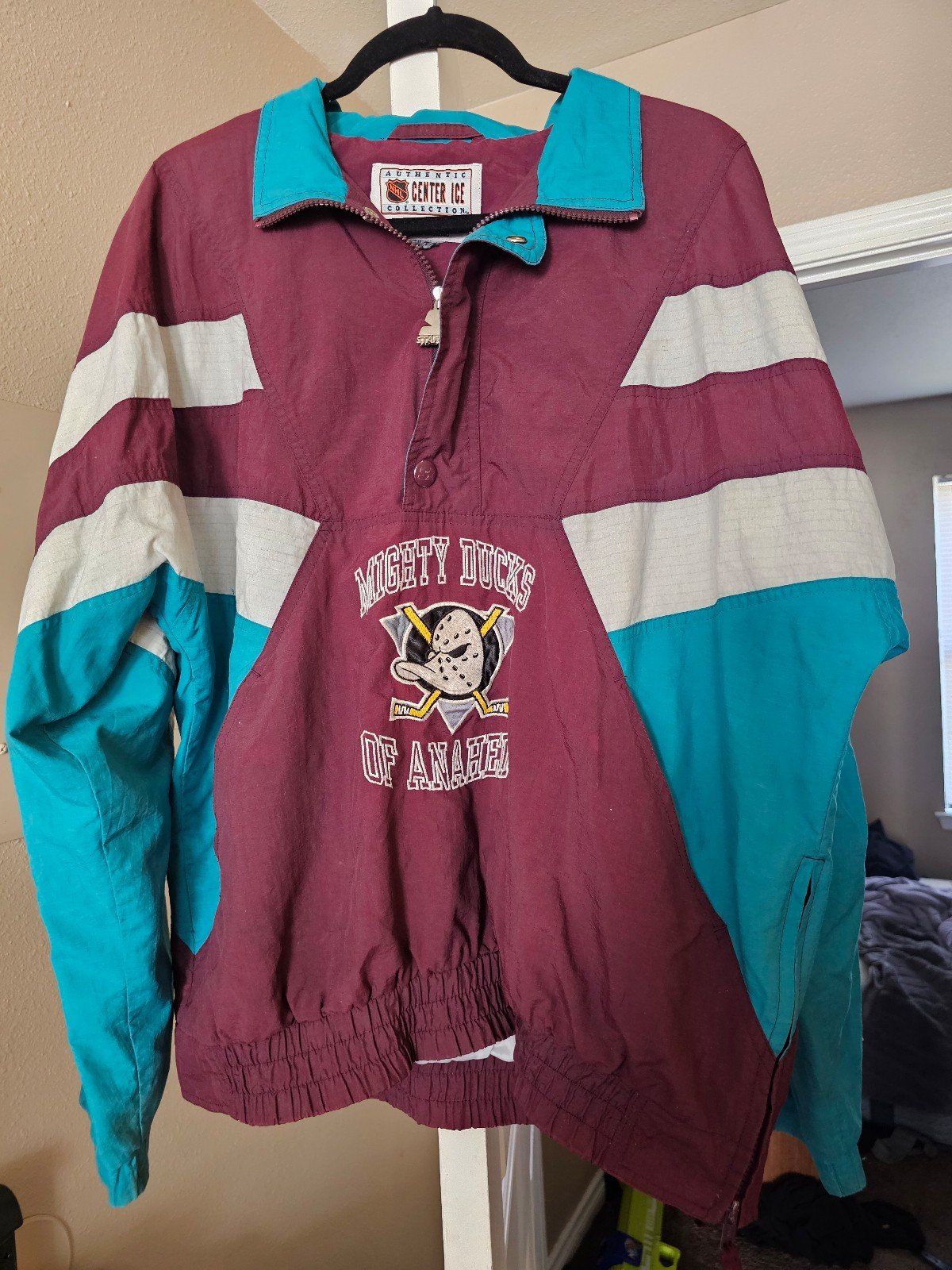 Vintage mighty ducks of Anaheim jacket