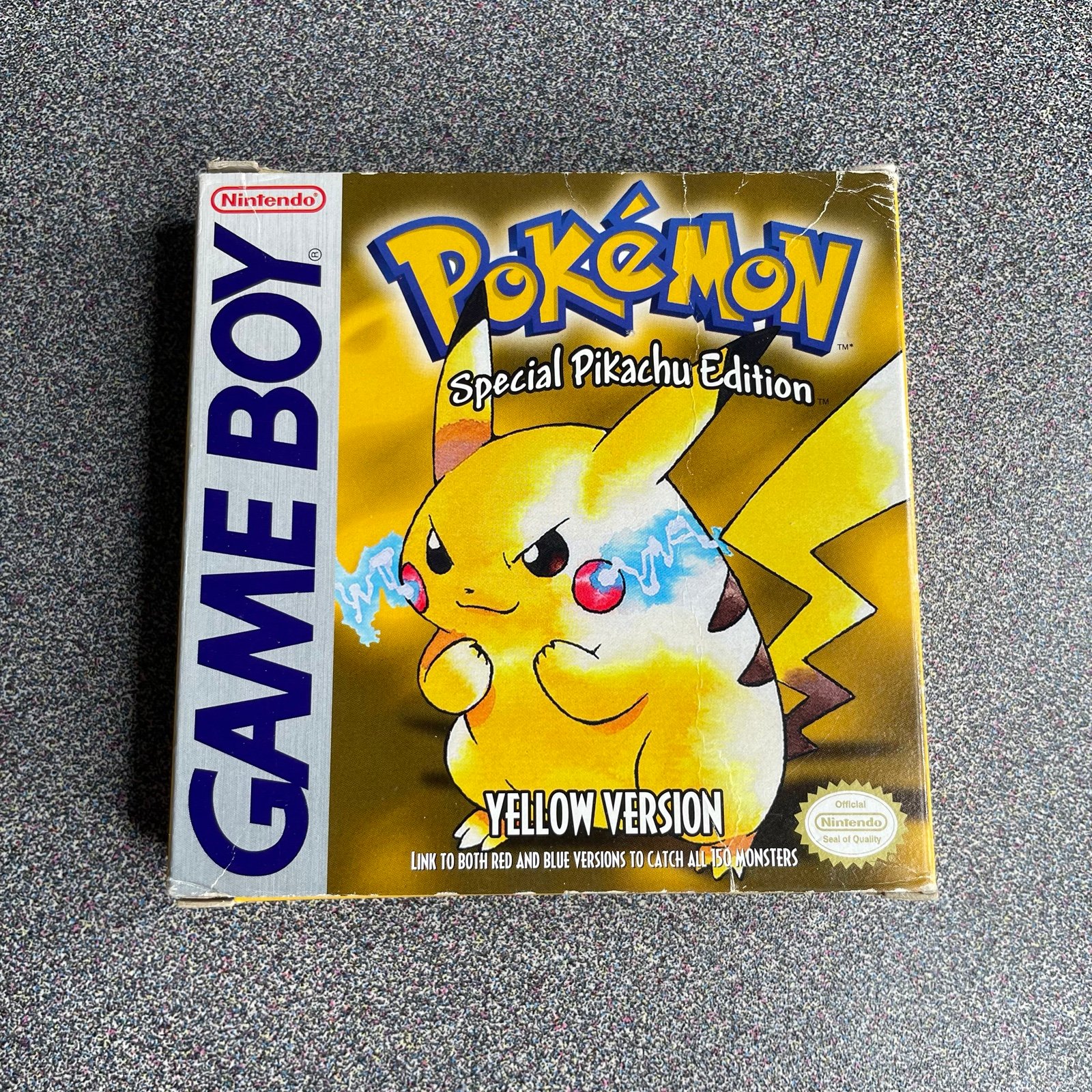 PoPokemon Yellow Special Pikachu Edition Nintendo Gameboy GB CIB Boxed w/ Manual