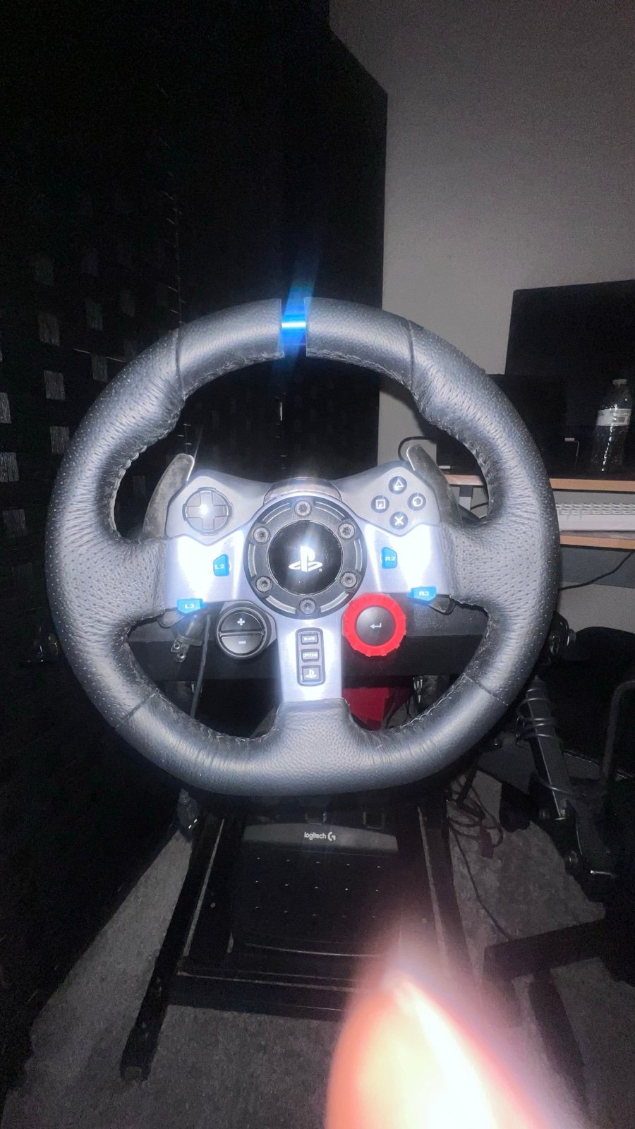 Logitech G29 Racing Wheel plus shifter