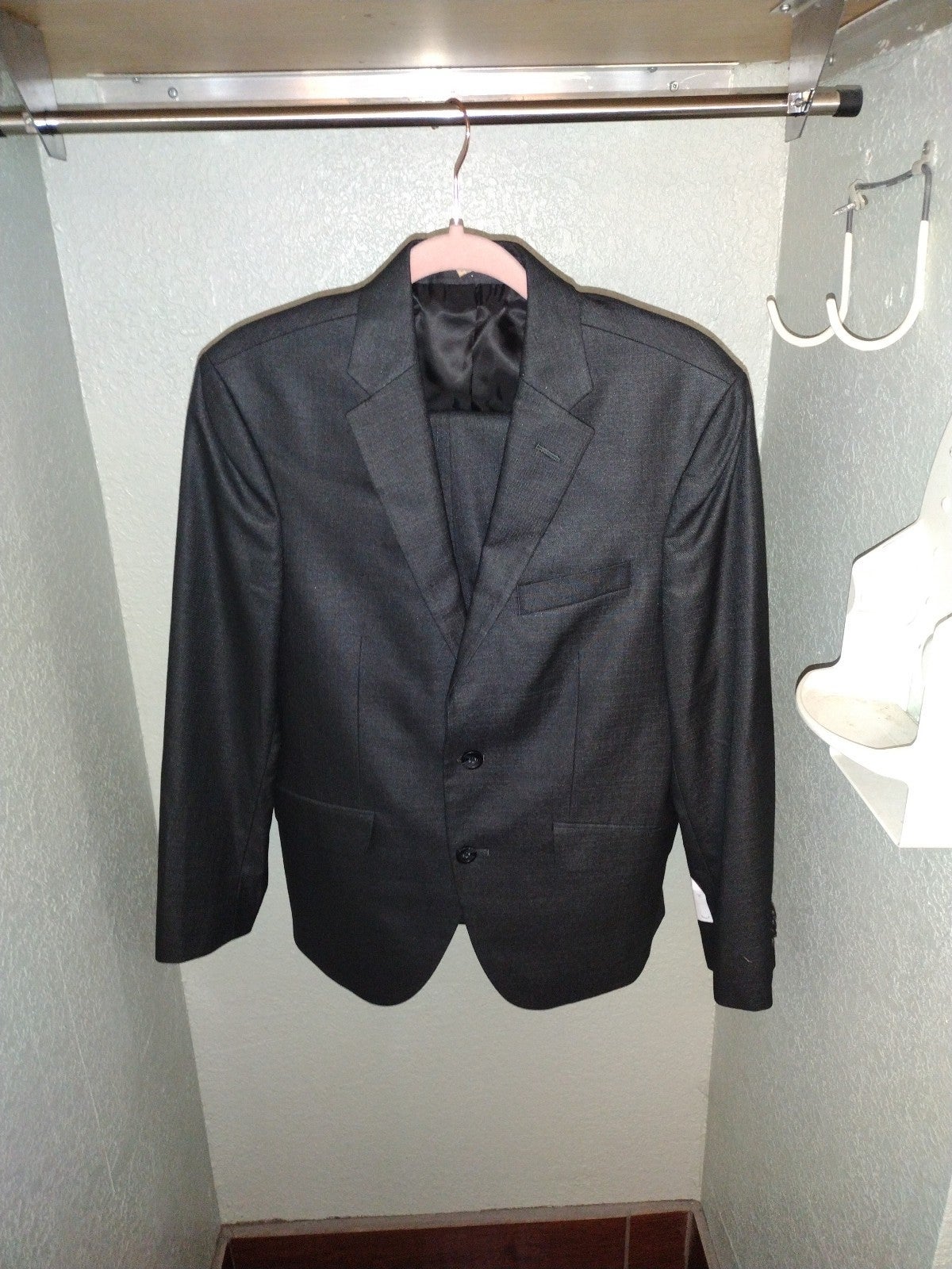 Men's suit