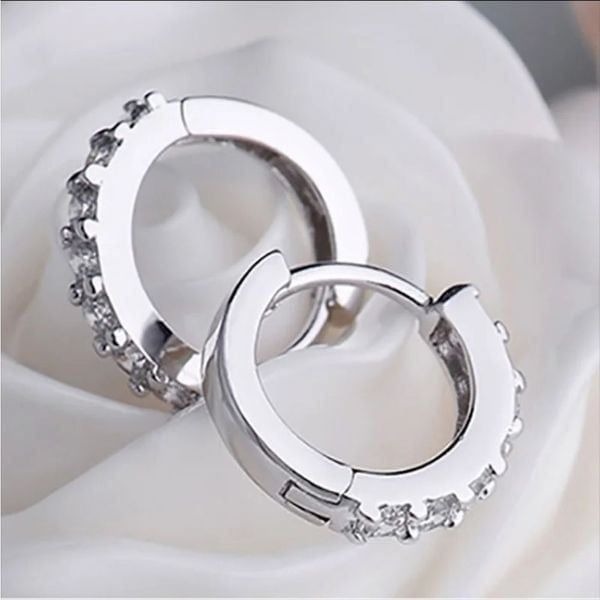 The Dainty Hoop Earring in 925 silver with cubic zirconia