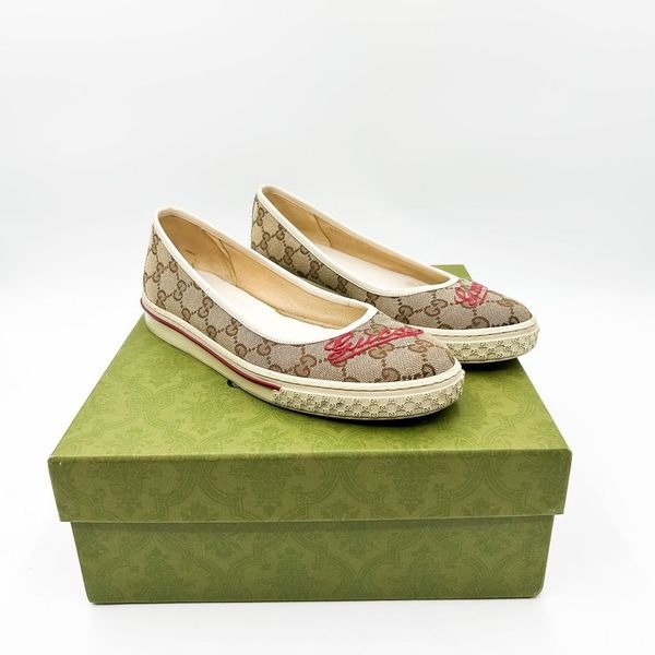 Gucci GG Supreme Monogram Slip On Flats Size 39, 9